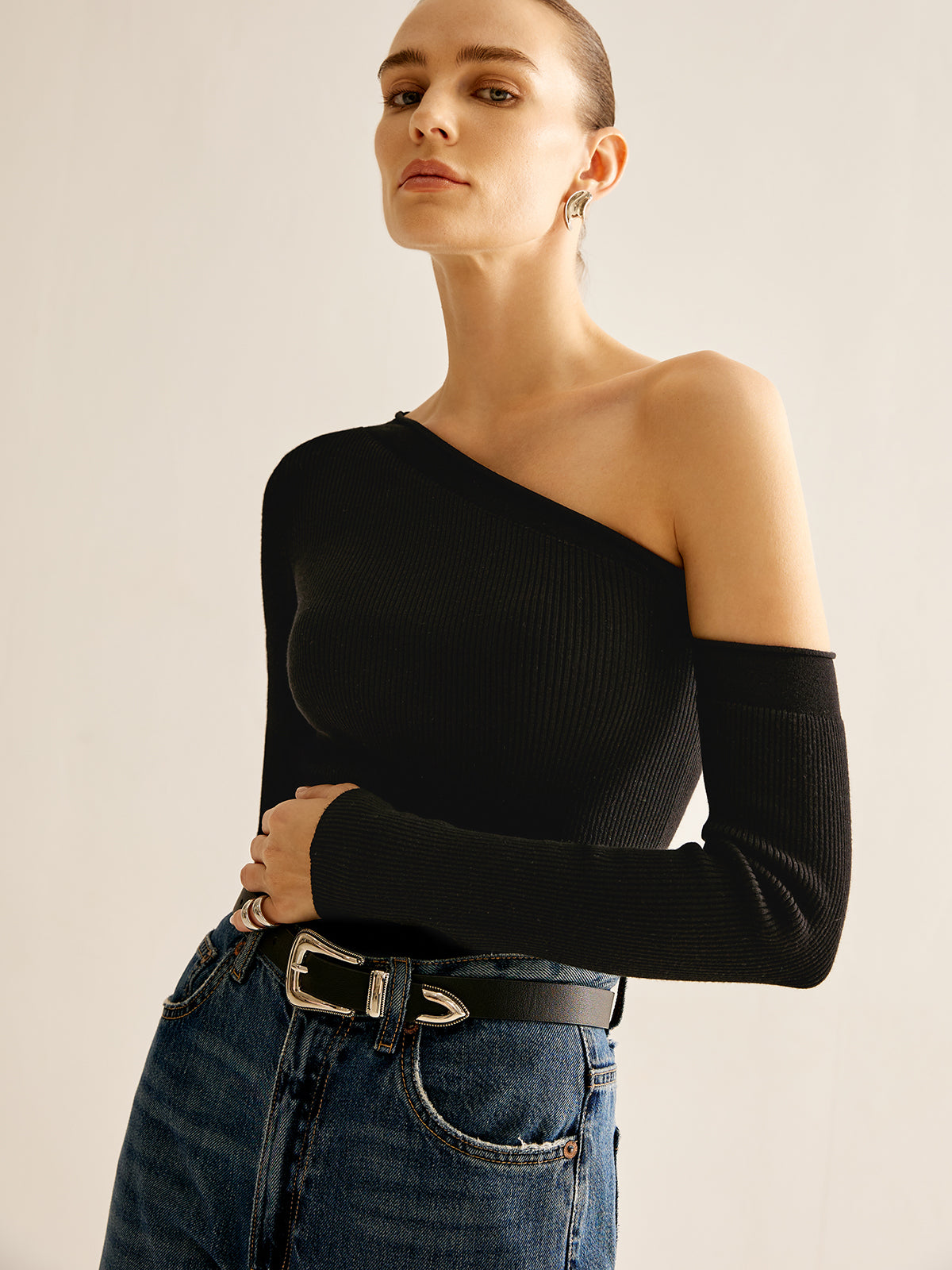 Plain One-Shoulder Knit Top-Chicvia