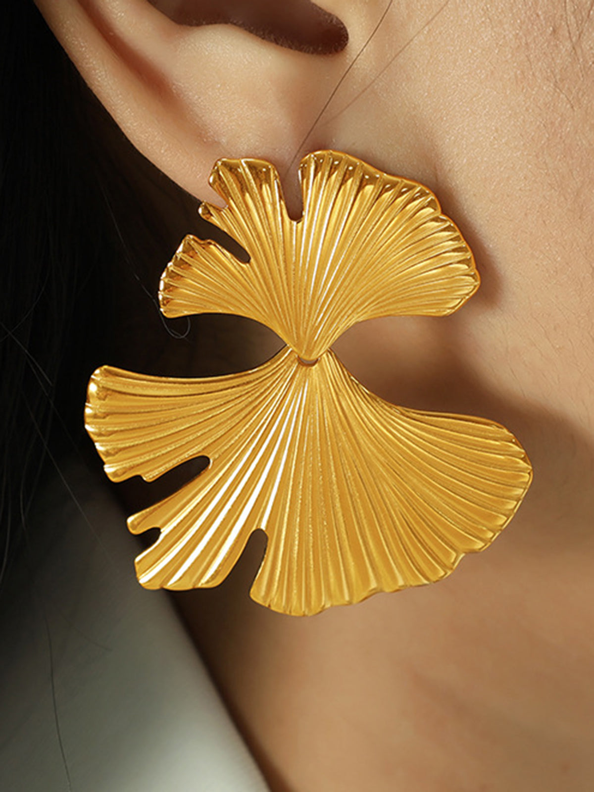 Ginkgo Leaf Ripple Earrings-Chicvia