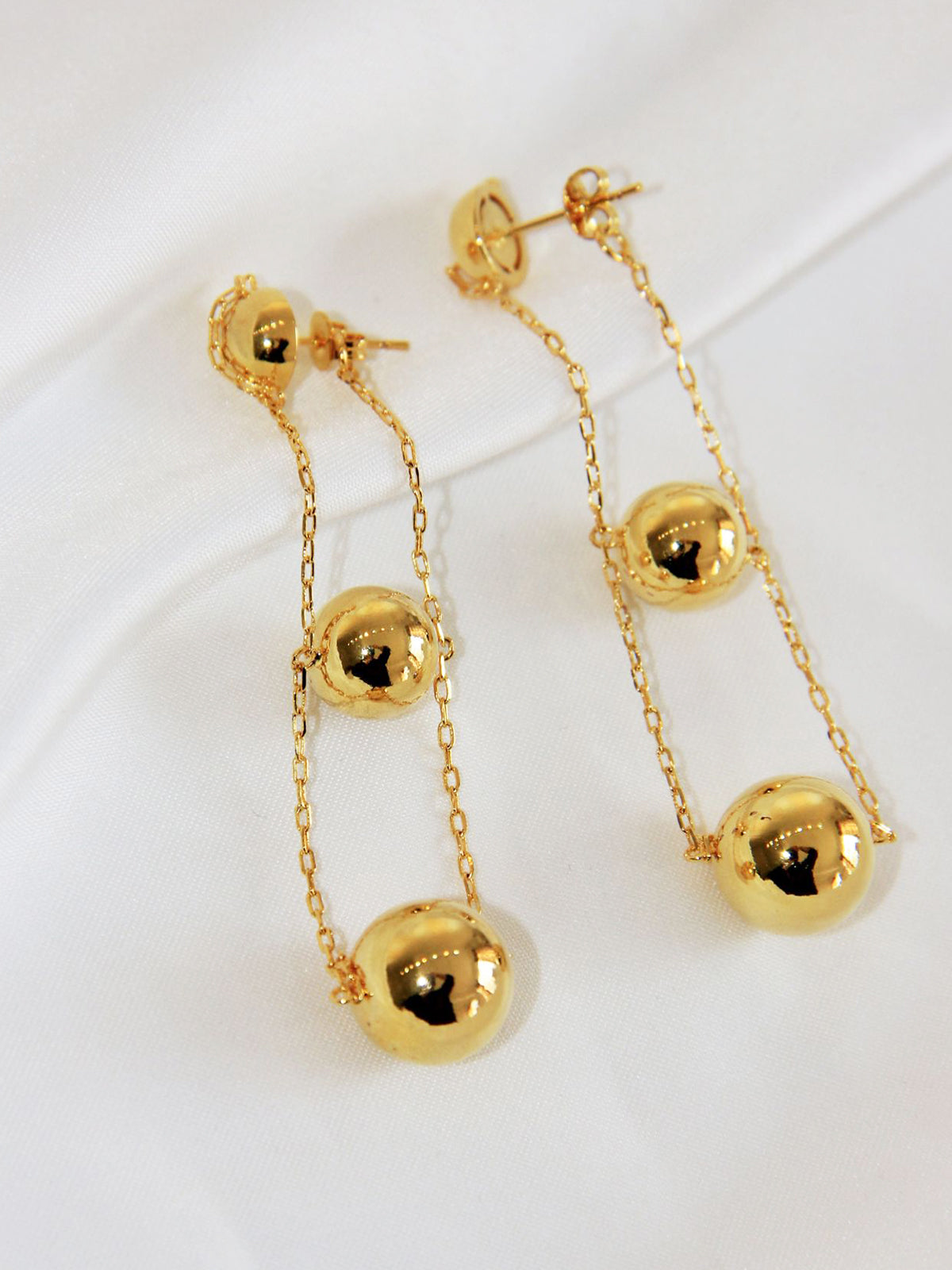 Elegant Triple Ball Pendant Earrings-Chicvia