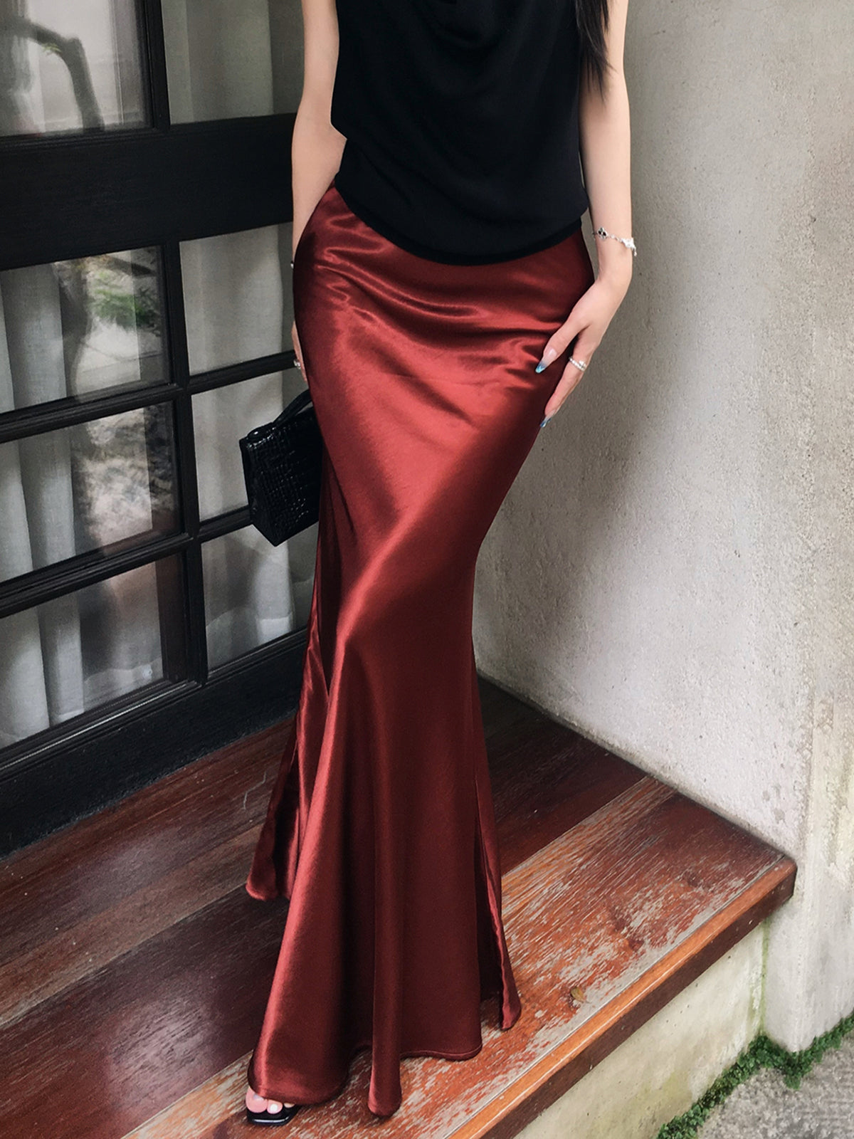 Pleated Satin Maxi Skirt-Chicvia