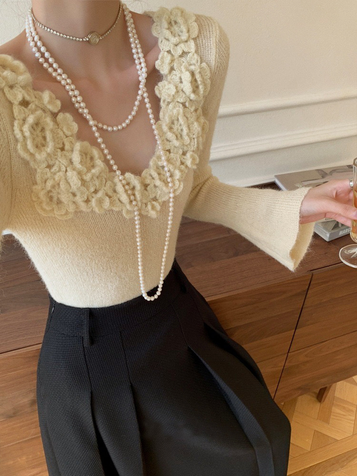 Floral Collar Ribbed Knit Top-Chicvia