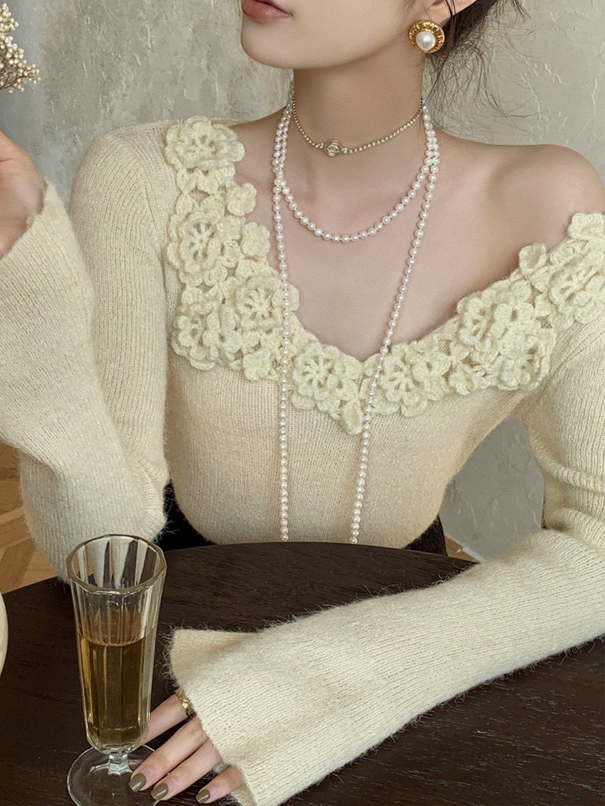 Floral Collar Ribbed Knit Top-Chicvia