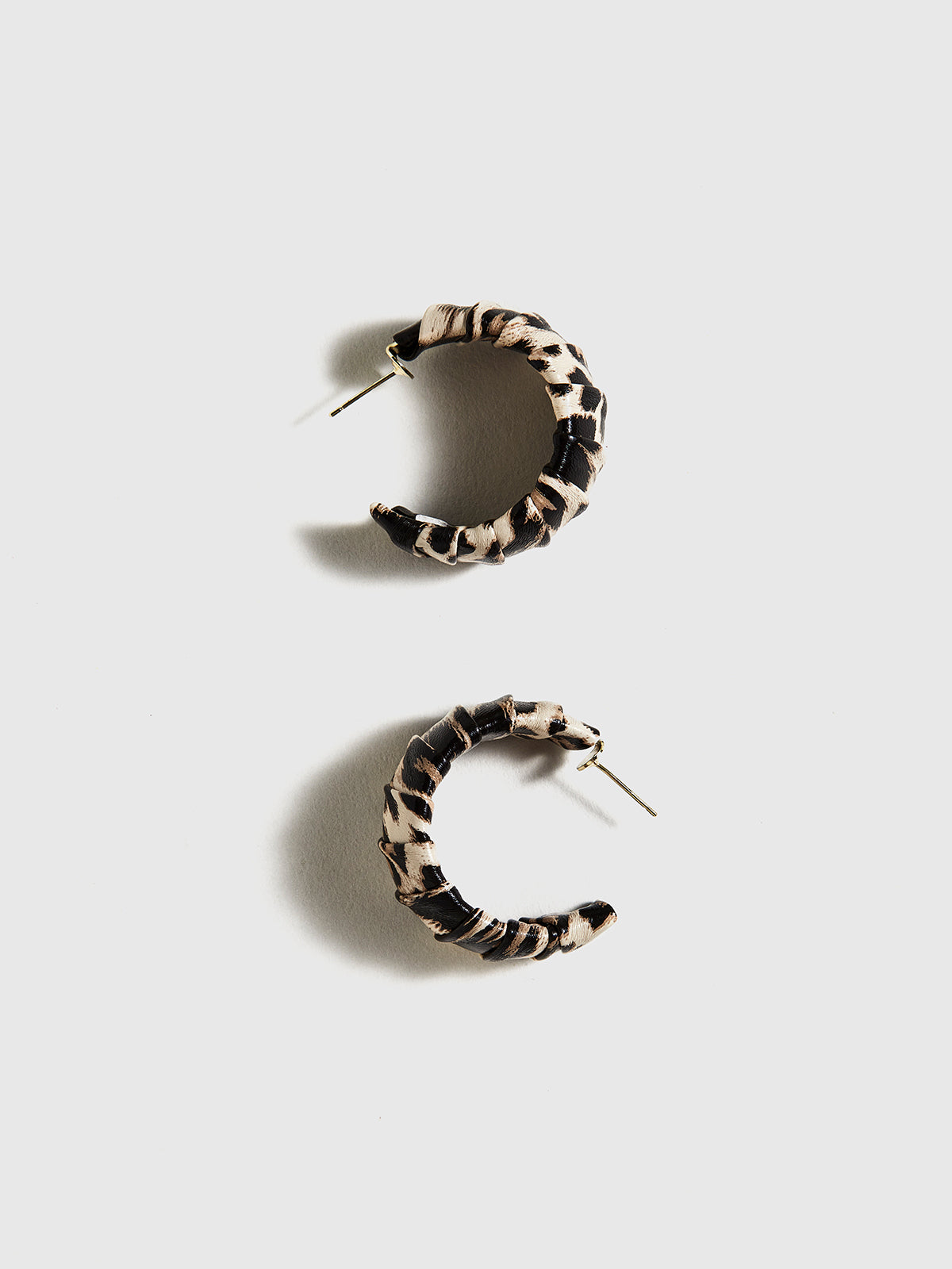 Leopard Printed C-Shape Stud Hoop Earrings-Chicvia