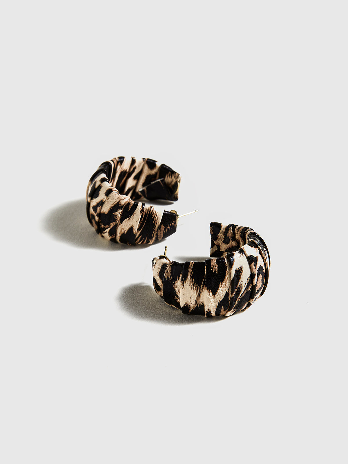 Leopard Printed C-Shape Stud Hoop Earrings-Chicvia