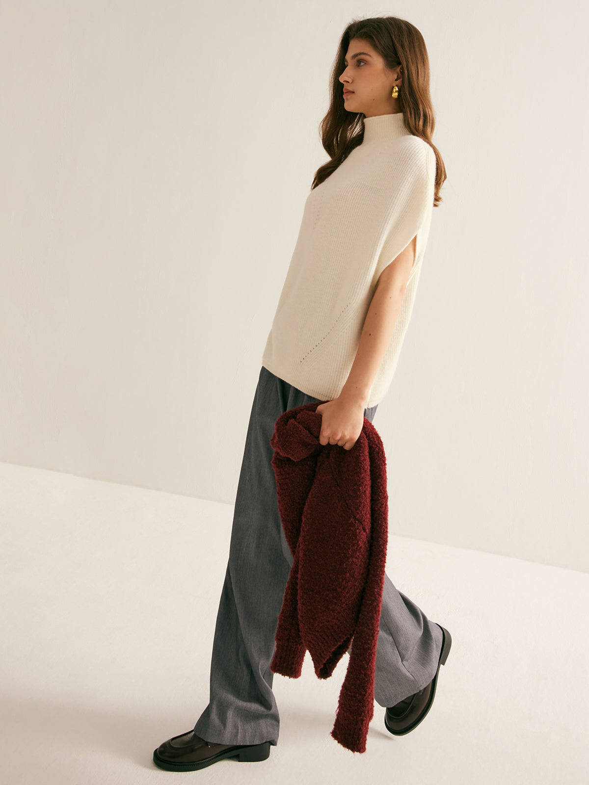 Elegant Mock Neck Sweater Vest-Chicvia