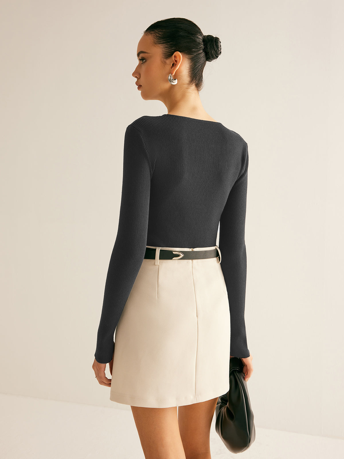 Cutout O-Ring Slim Knit Top-Chicvia