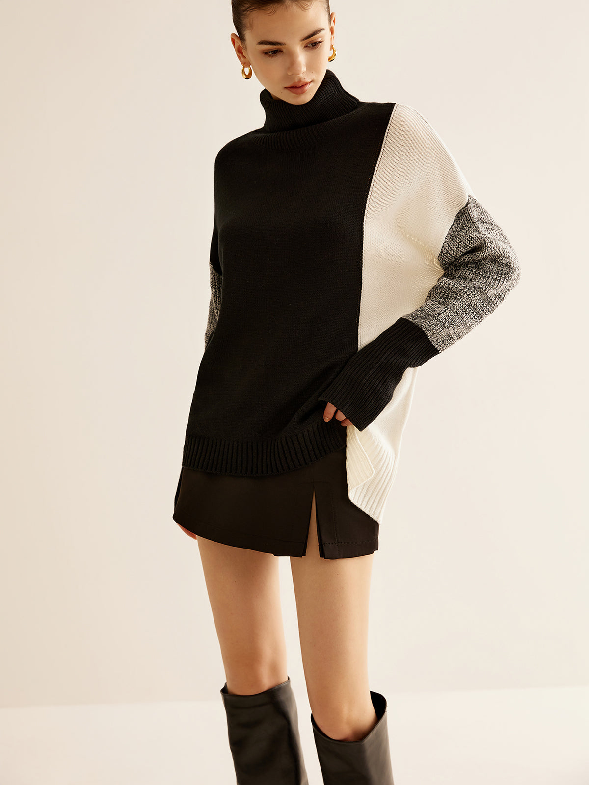 Oversized Turtleneck Color Block Knit Top-Chicvia
