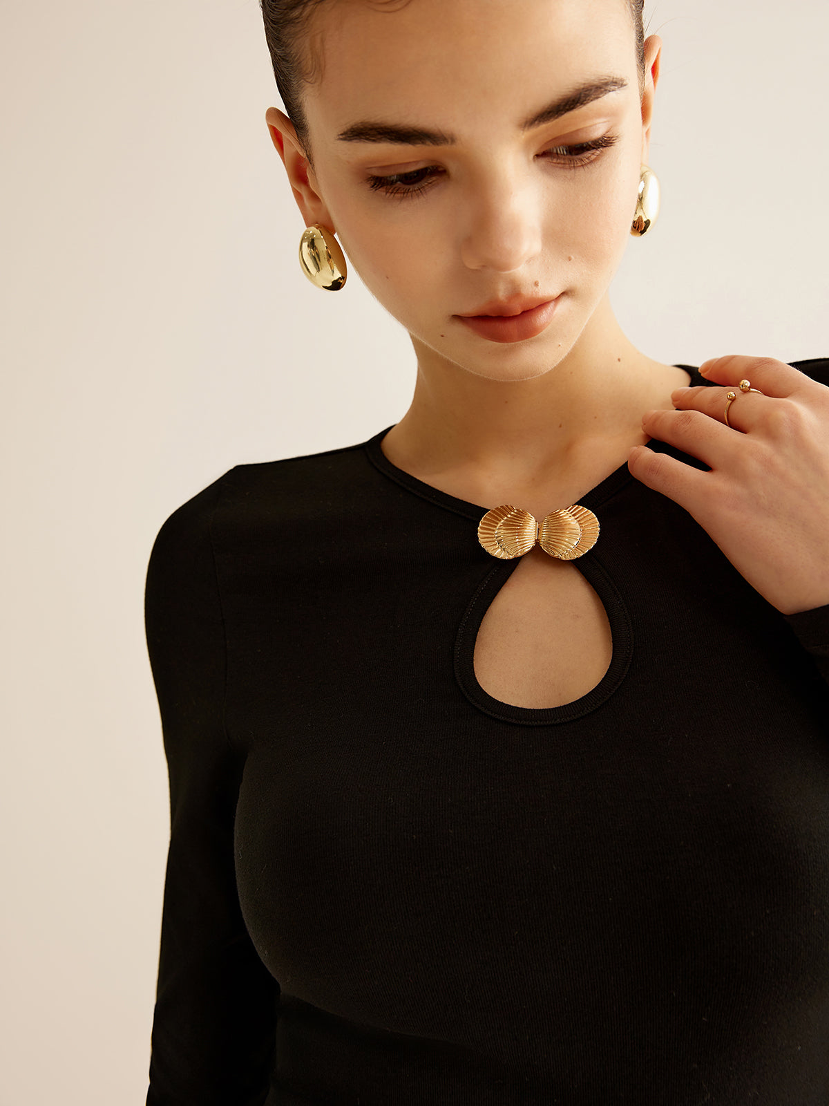 Keyhole Neckline Panel Dress-Chicvia