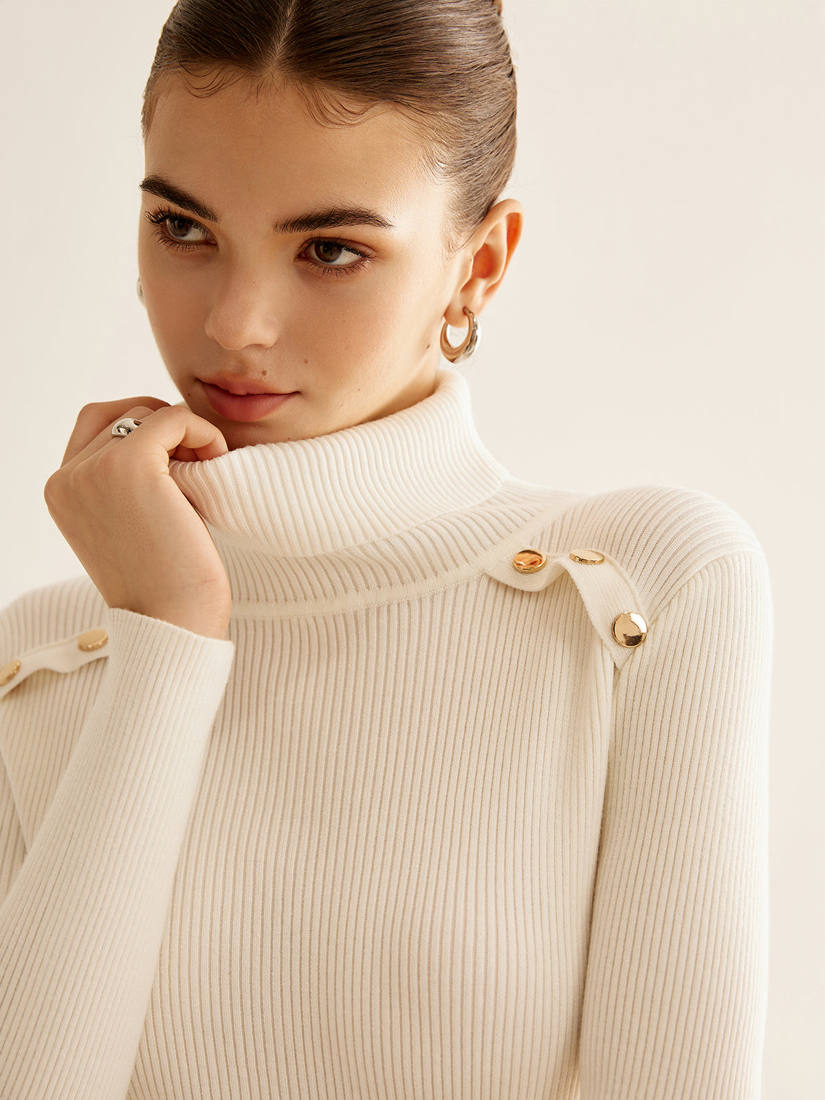 Ribbed Turtleneck Slim Sweater-Chicvia