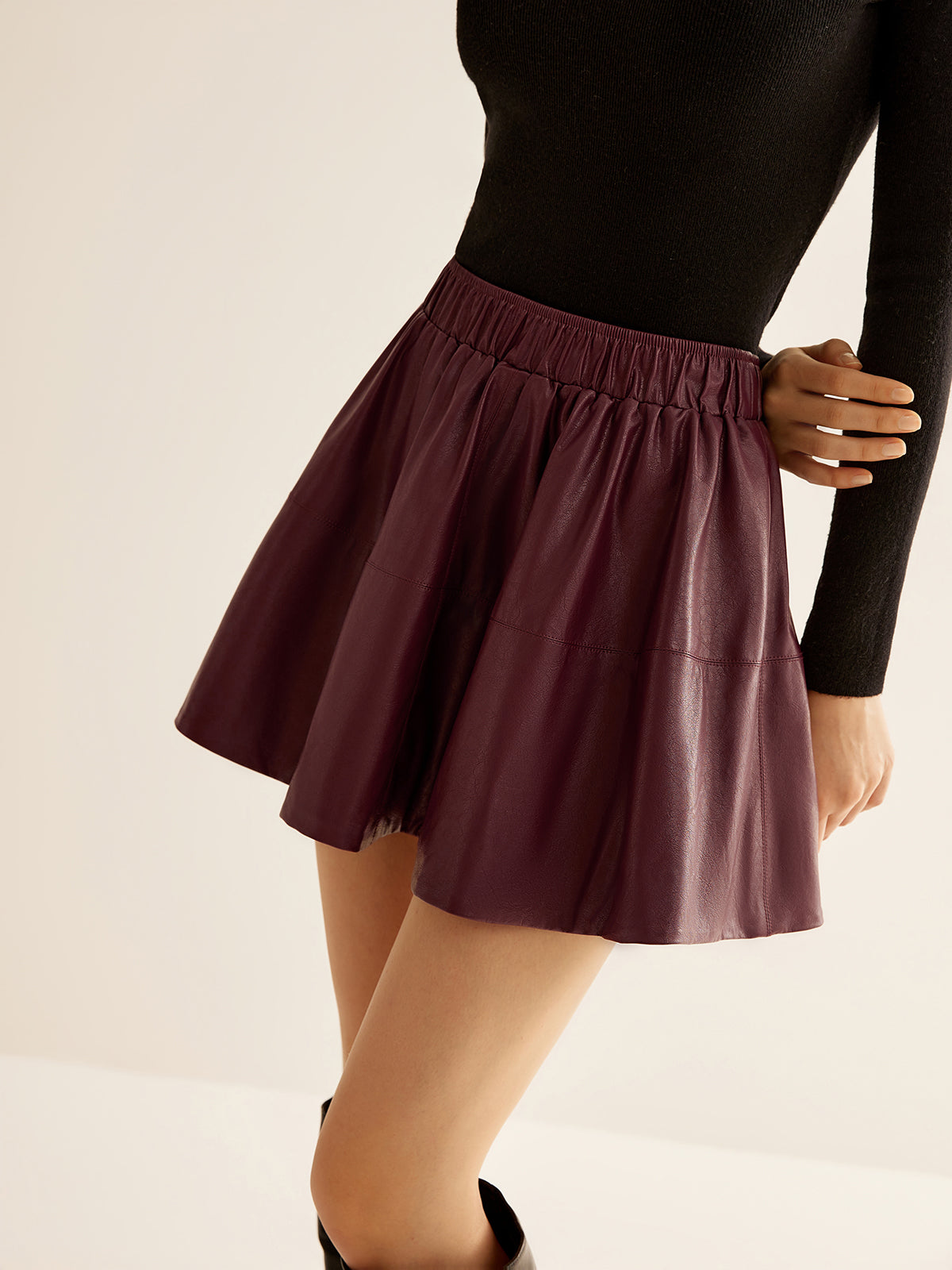 Elastic Waist Pleated PU Leather Skirt-Chicvia