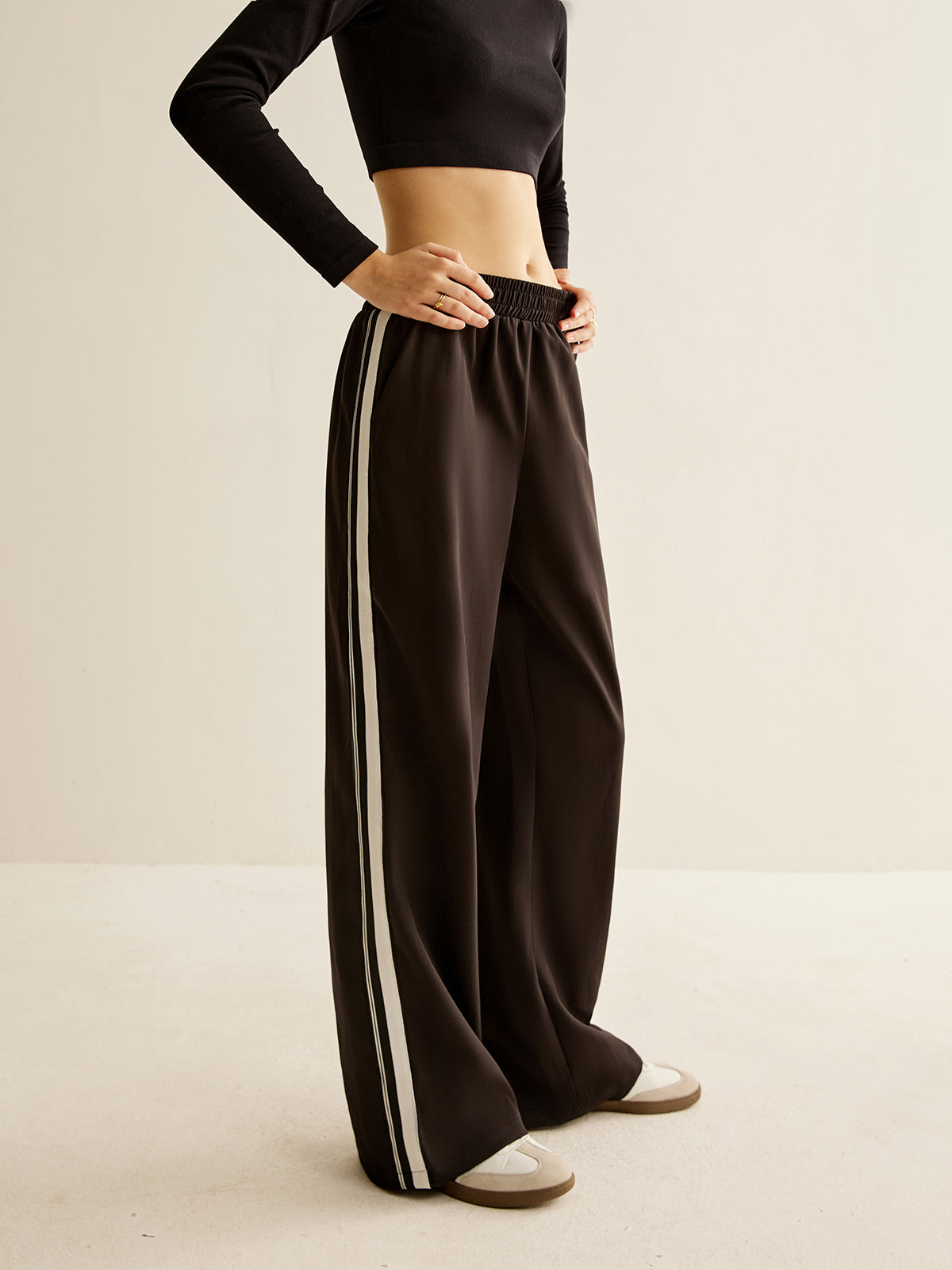 Contrast Striped Elastic Waist Pants-Chicvia