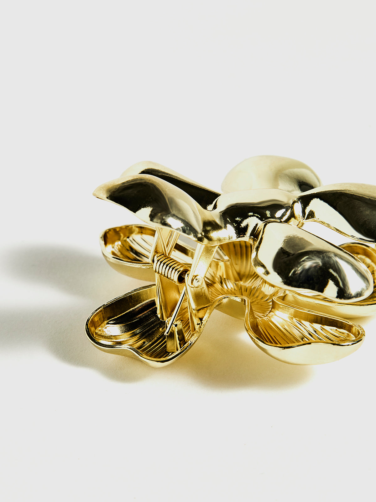 Golden Flower Hair Claw-Chicvia