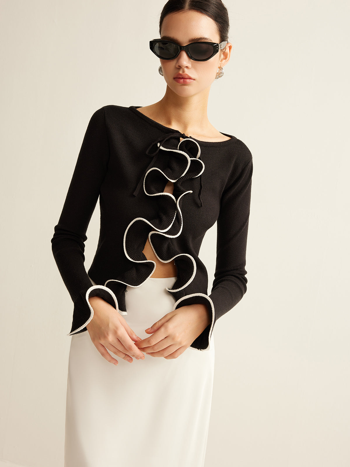 Contrast Ruffle Skinny Cardigan-Chicvia