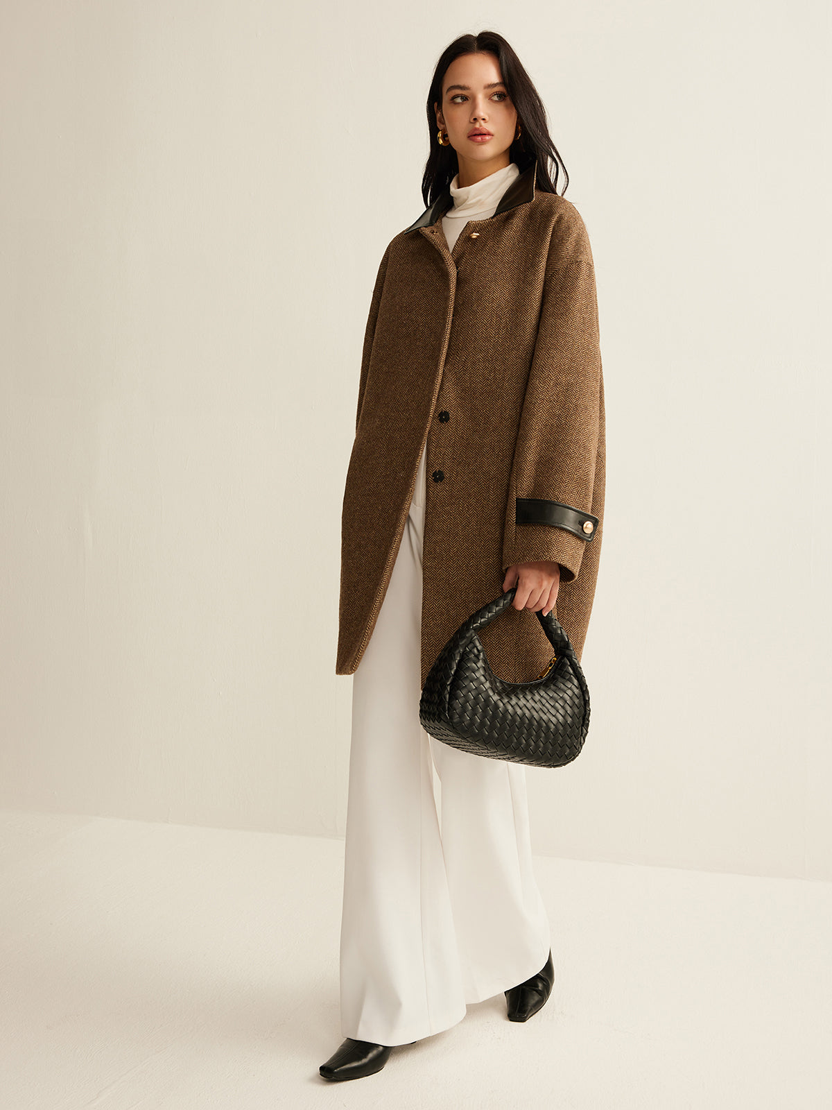 Contrast Collar Button Wool Coat-Chicvia