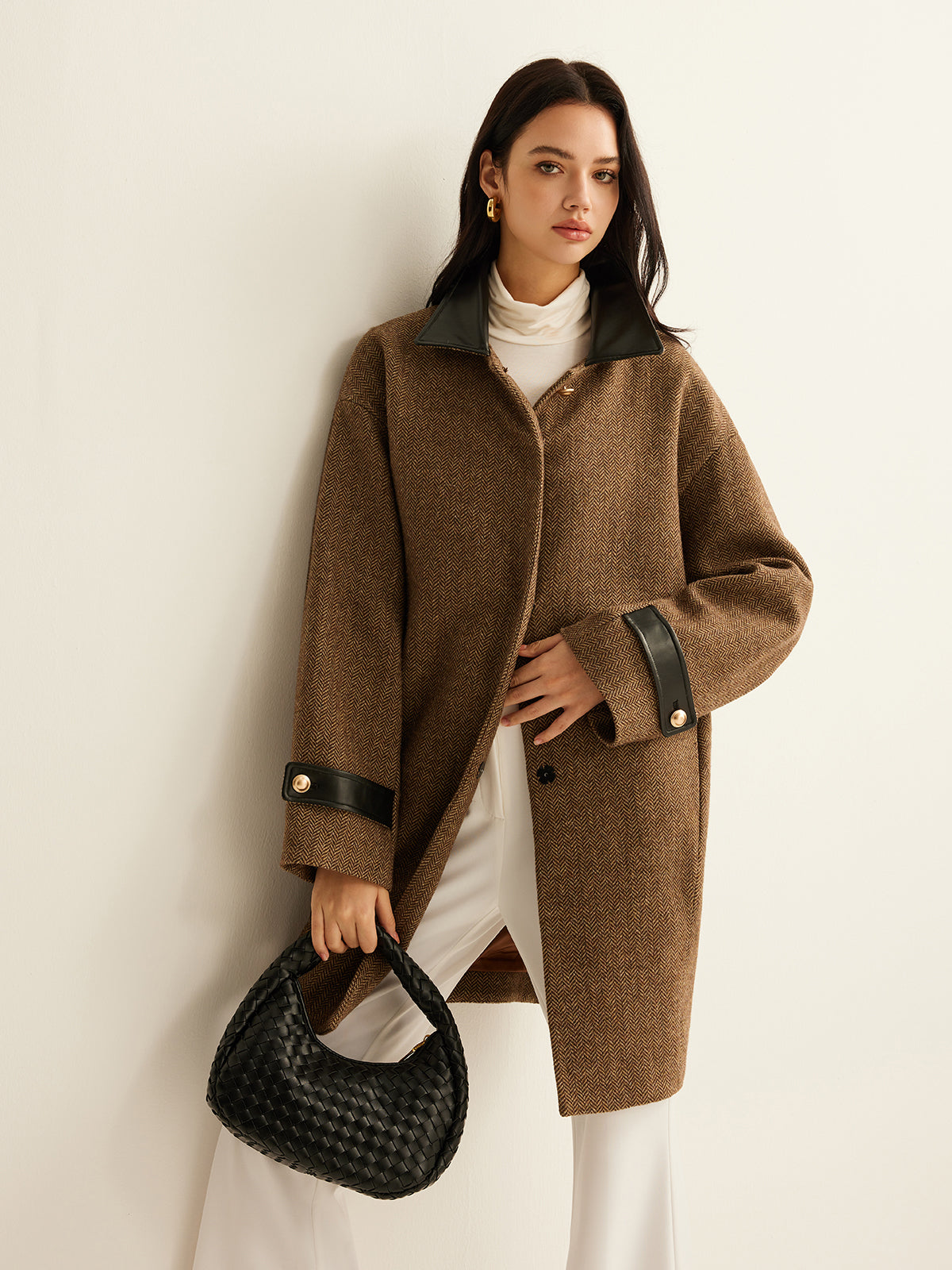 Contrast Collar Button Wool Coat-Chicvia