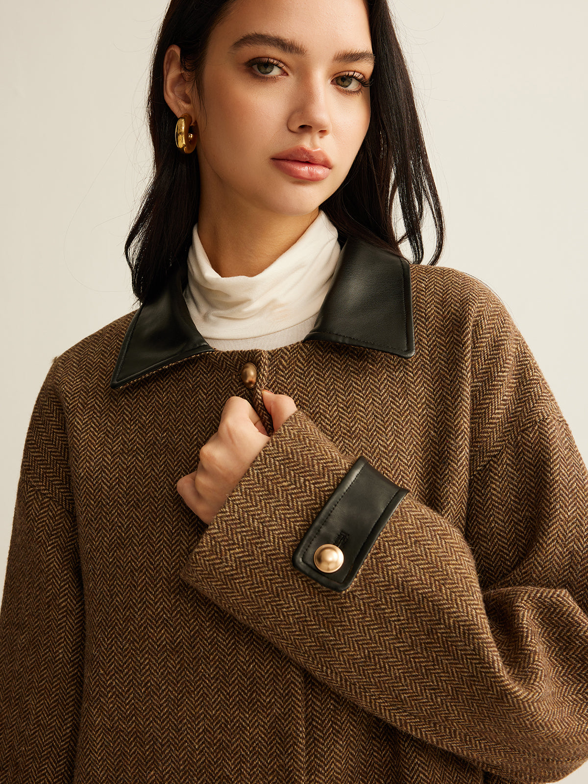 Contrast Collar Button Wool Coat-Chicvia