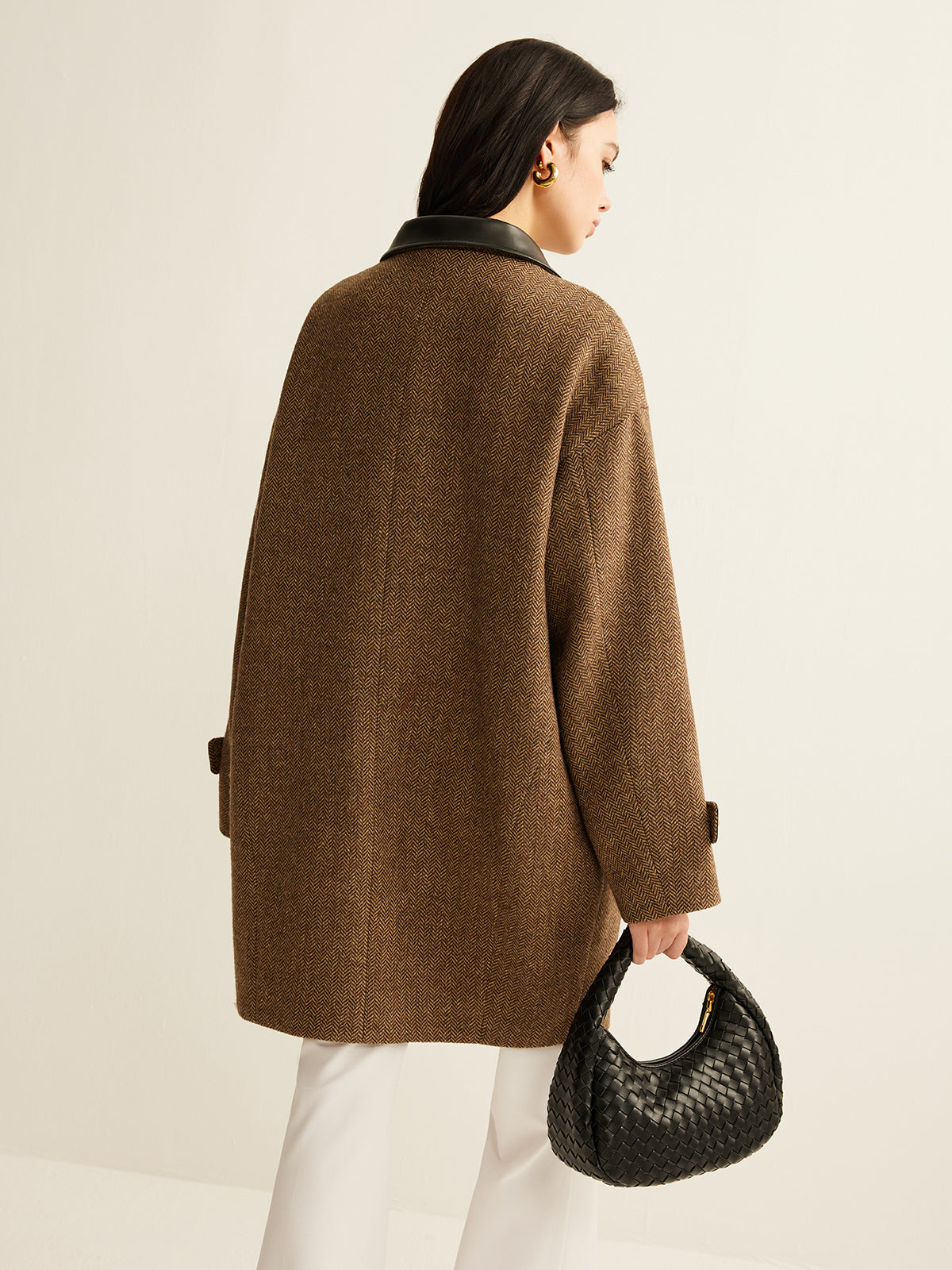 Contrast Collar Button Wool Coat-Chicvia