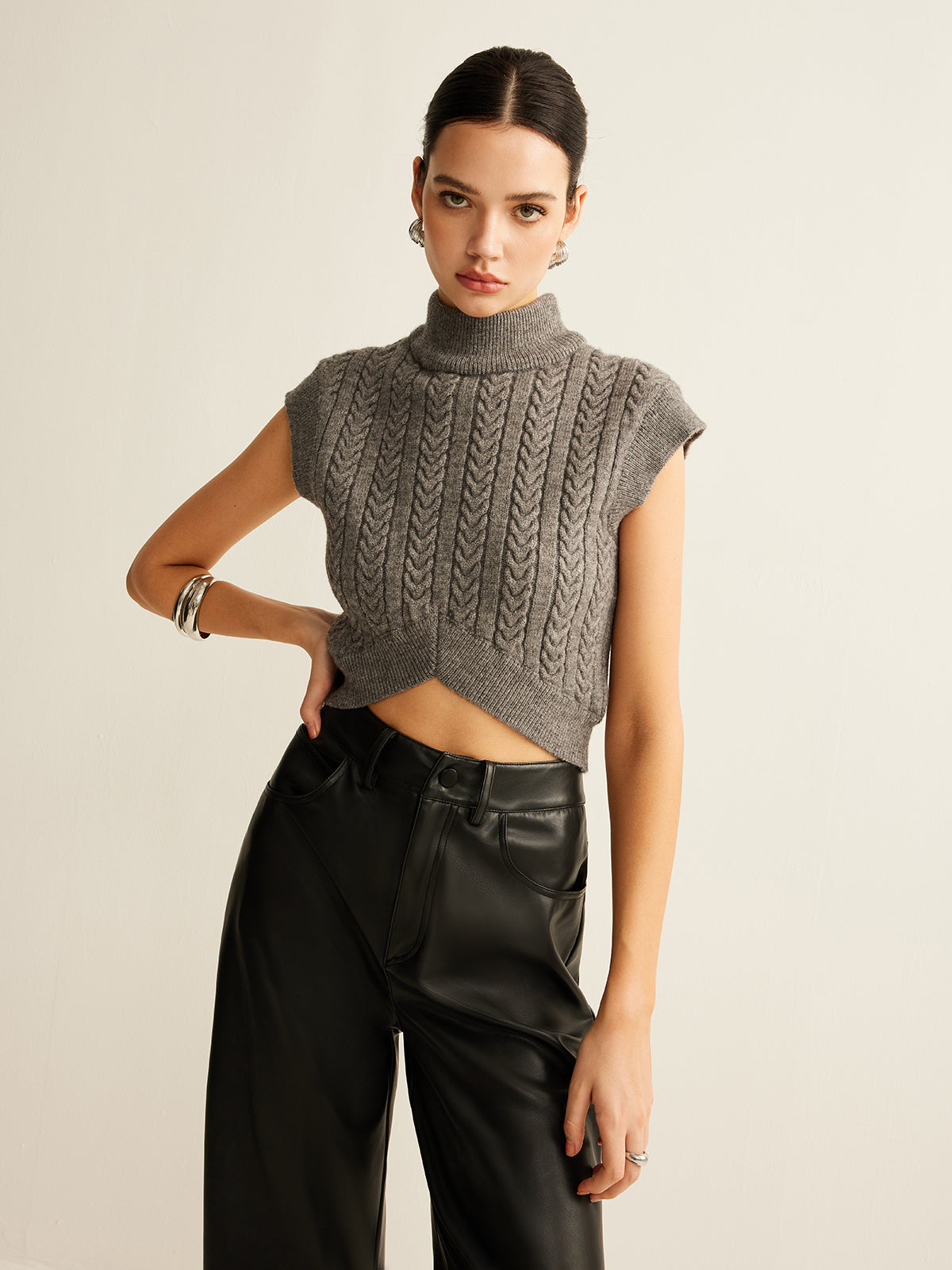 Cable-Knit Mock Neck Crop Sweater Vest-Chicvia