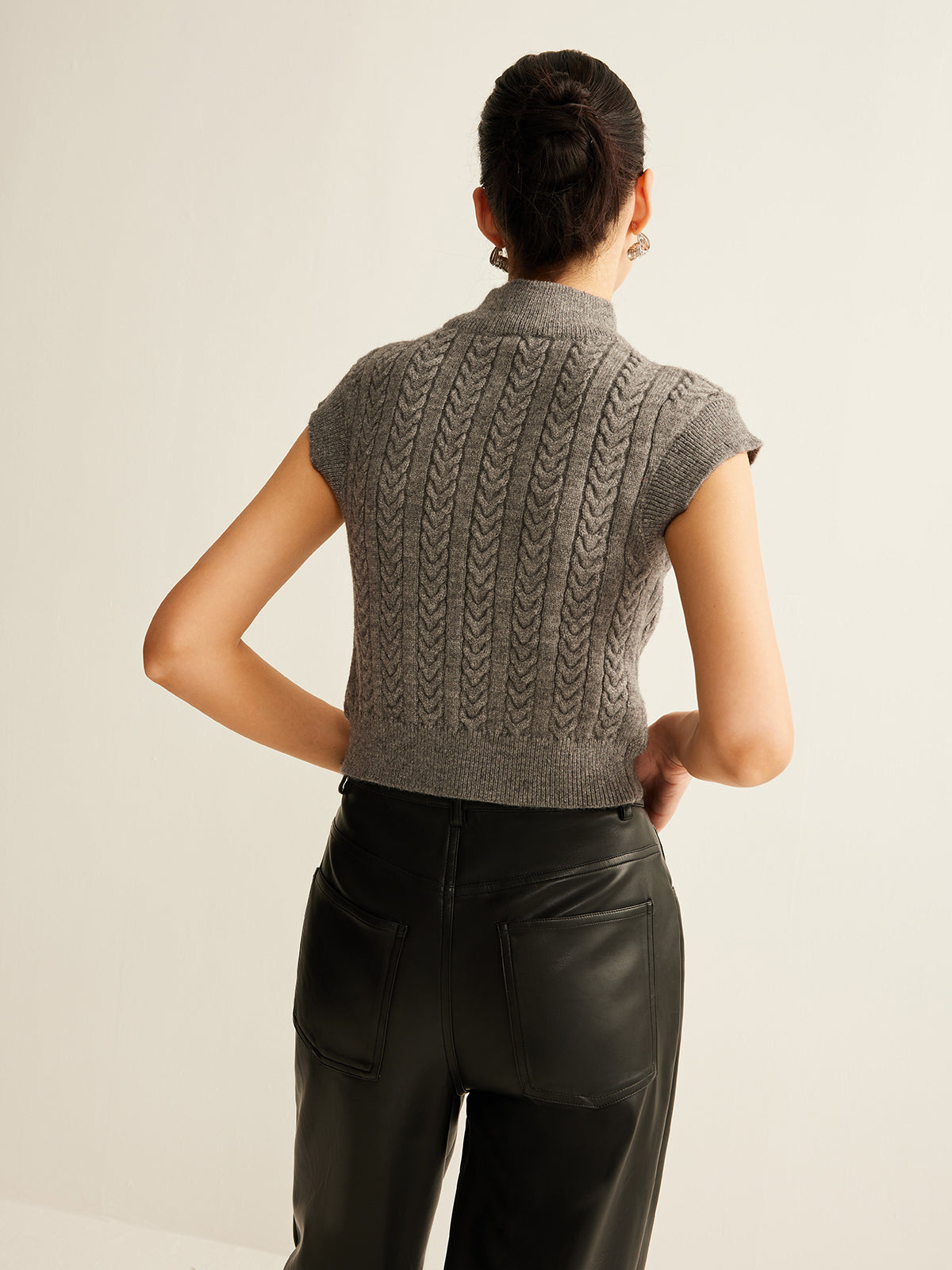 Cable-Knit Mock Neck Crop Sweater Vest-Chicvia