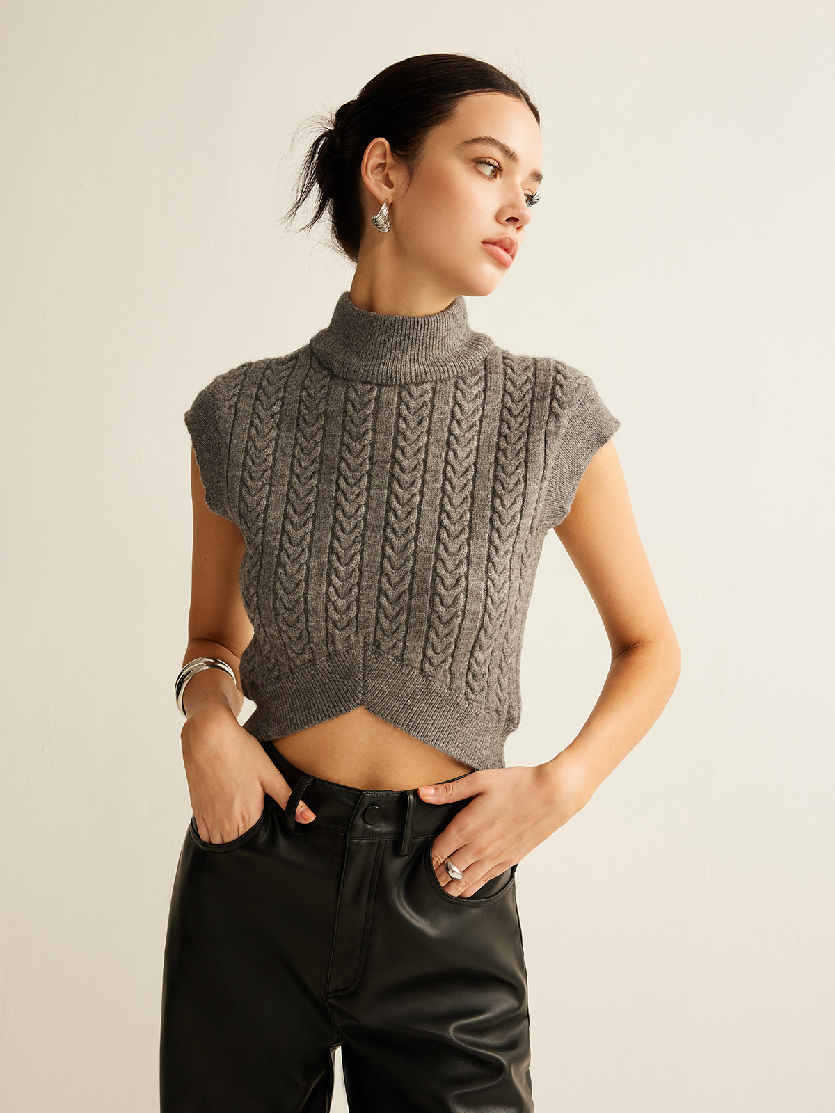 Cable-Knit Mock Neck Crop Sweater Vest-Chicvia