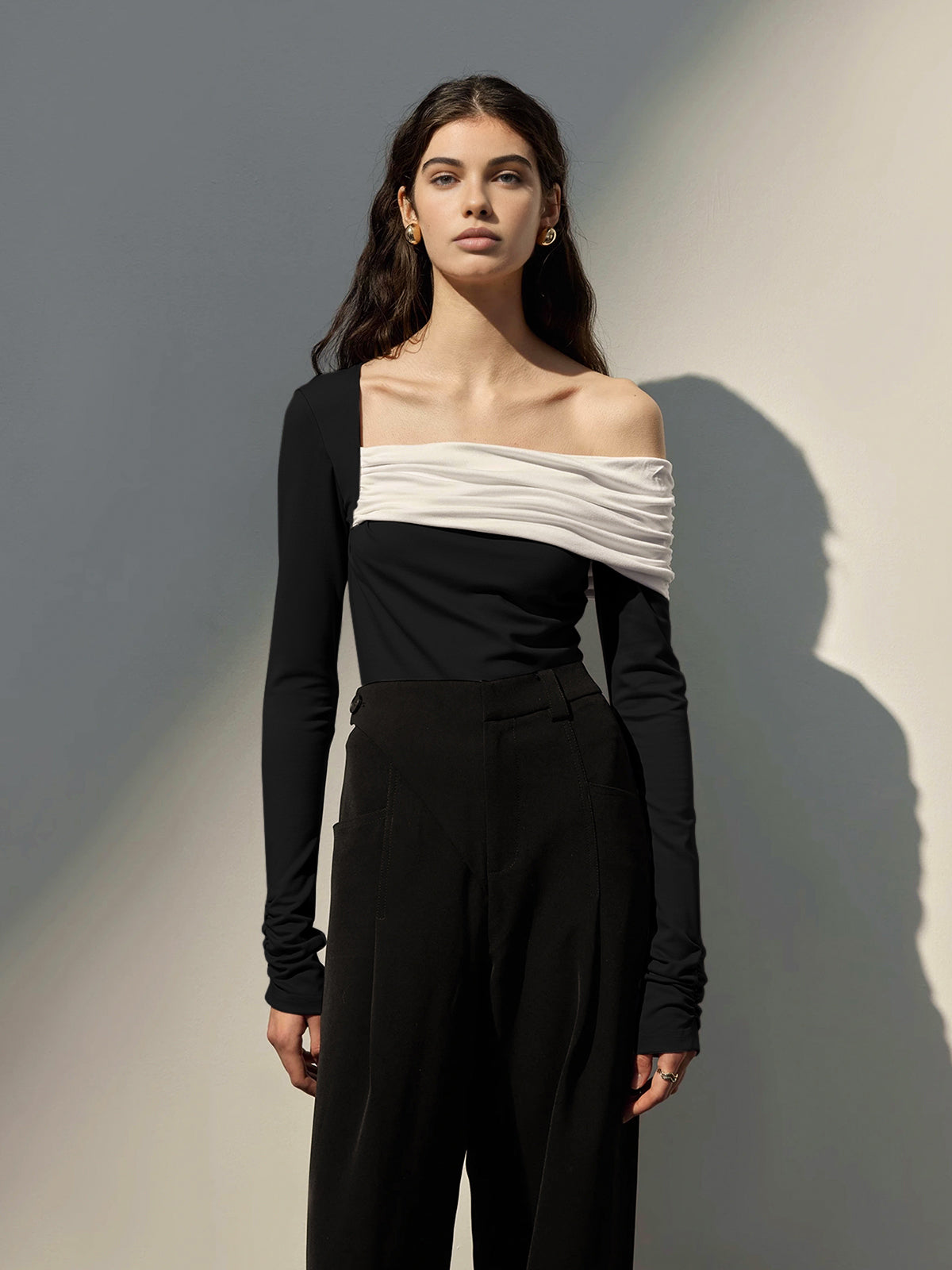 One-Shoulder Ruched Slim Top-Chicvia