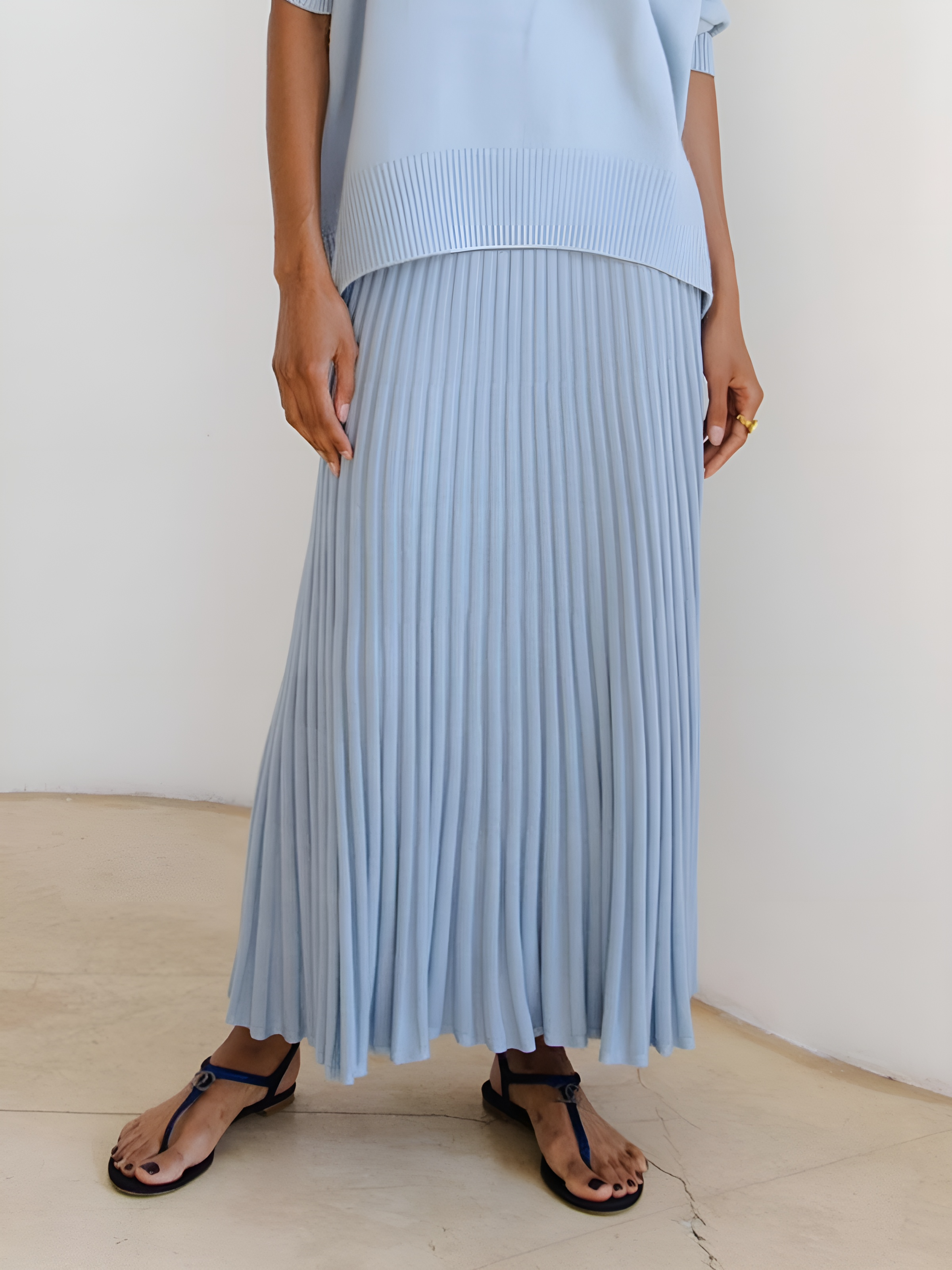 Leisure Pleated Knit Skirt-Chicvia