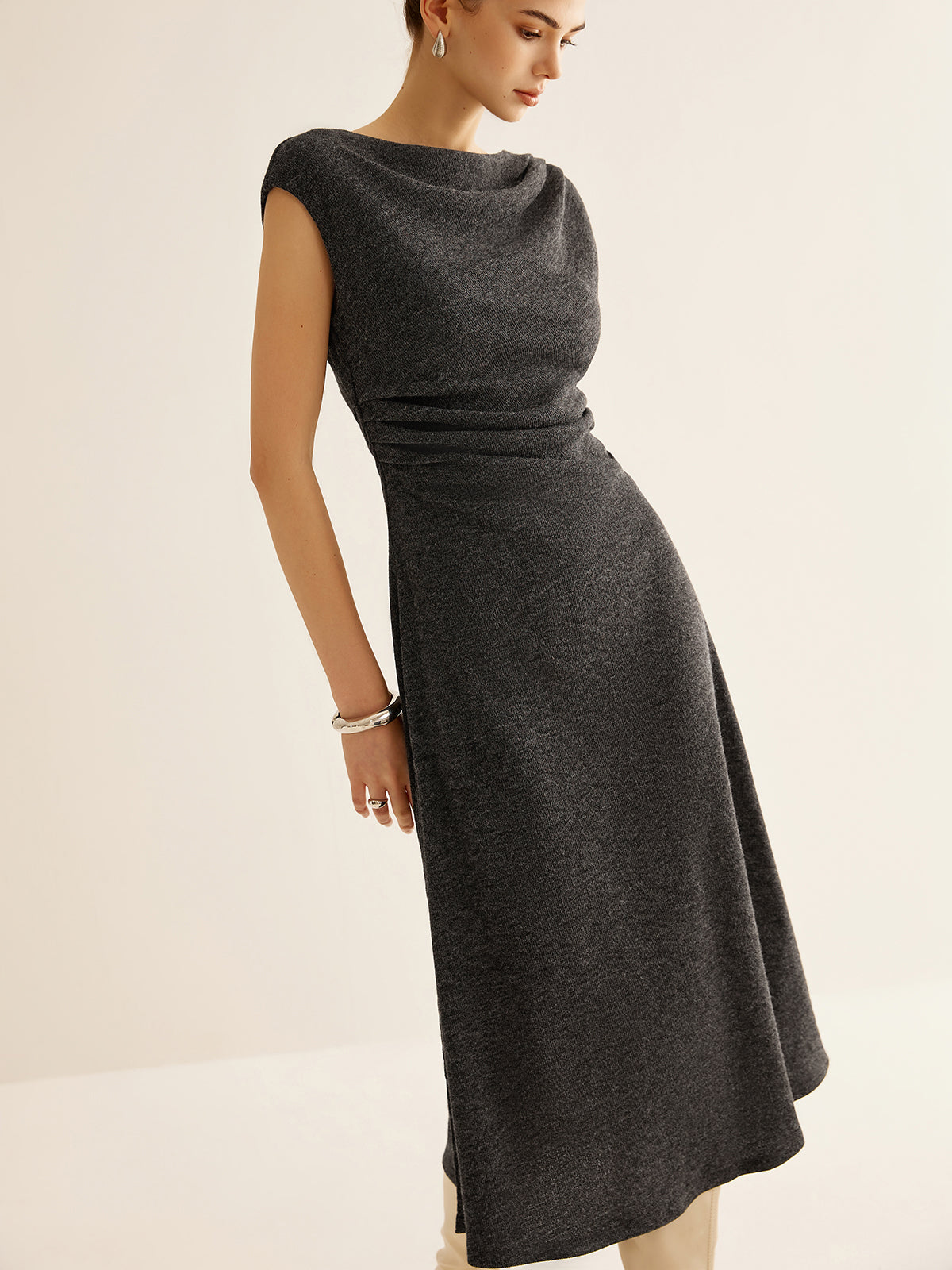 Ribbed Sleeveless Pleated Slim Dress-Chicvia