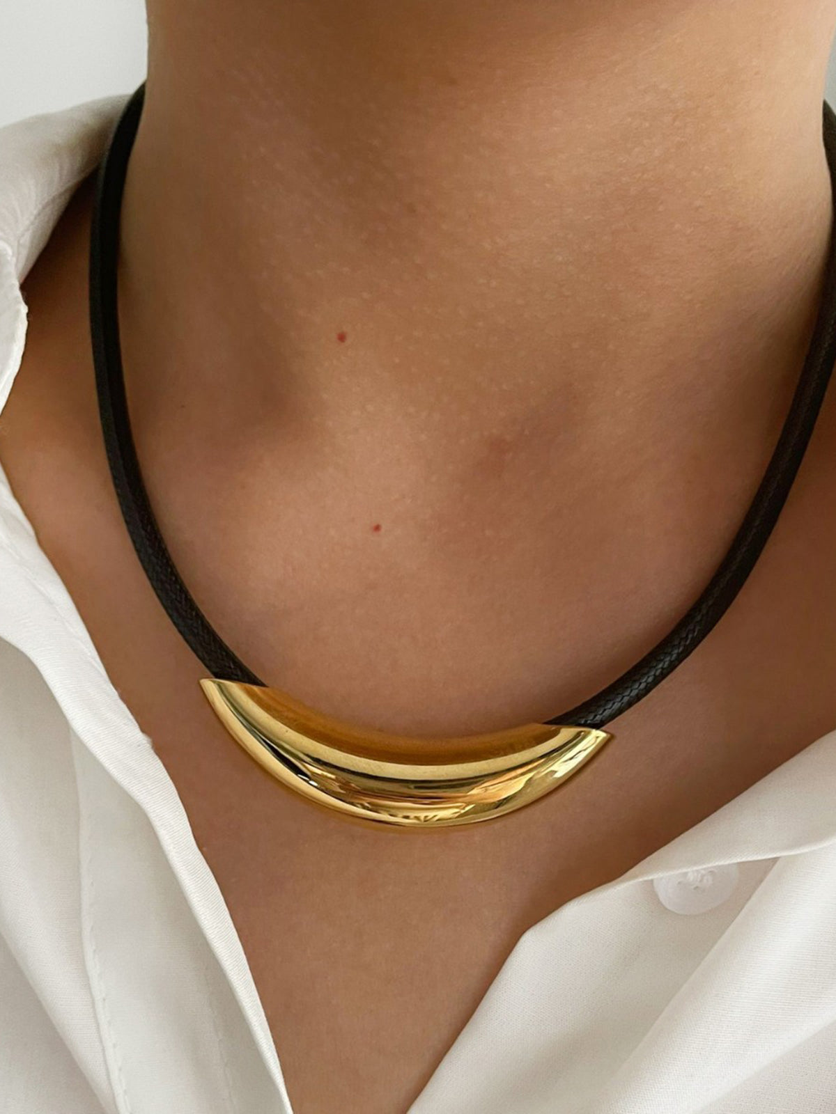Golden Tube Rope Choker-Chicvia