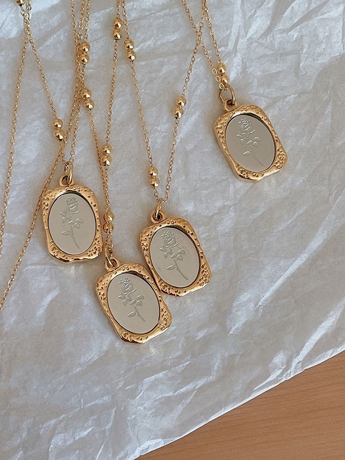 Embossed Rose Square Pendant Necklace-Chicvia