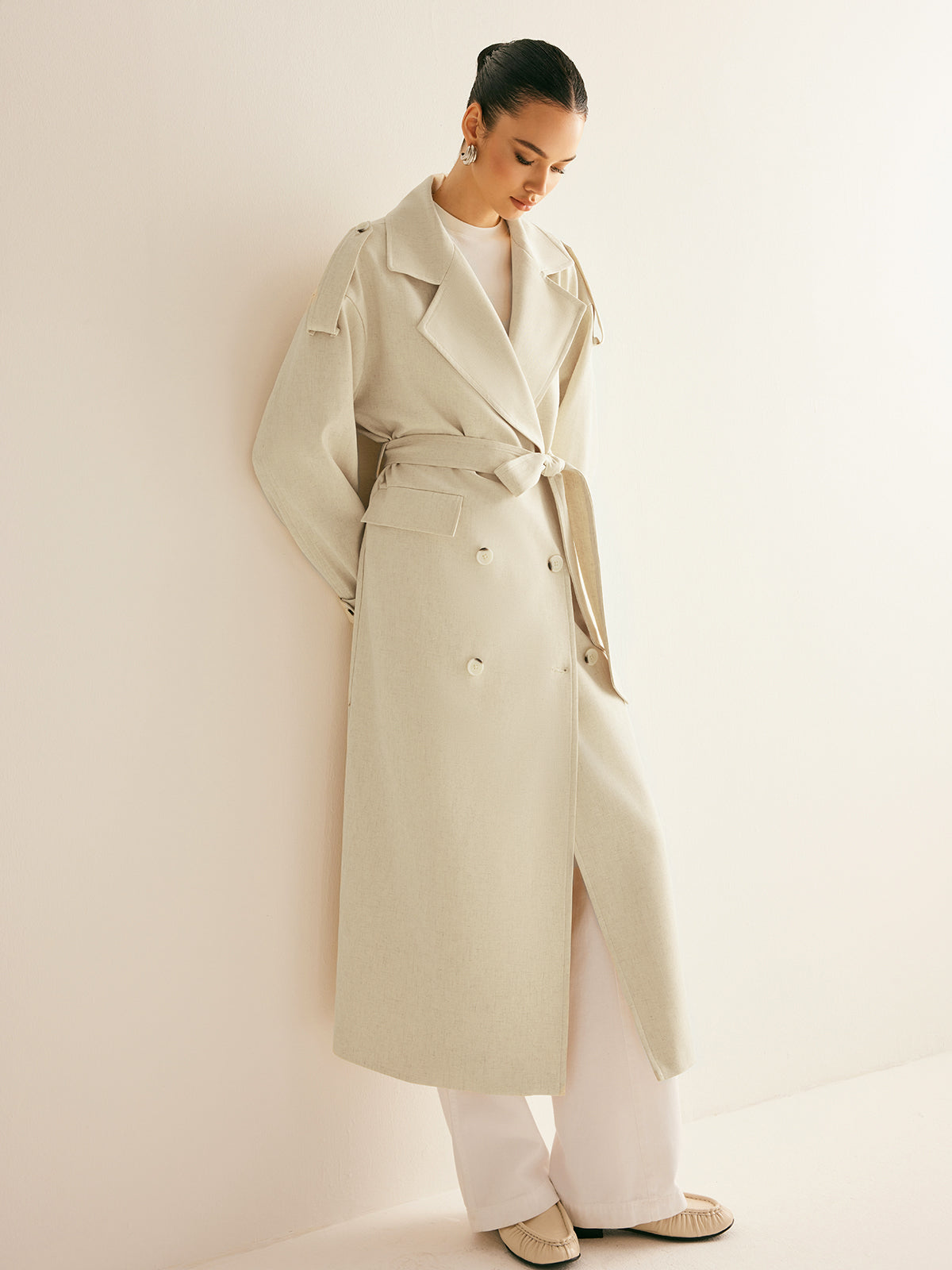 Oversized Lapel Pockets Belted Trench Coat-Chicvia