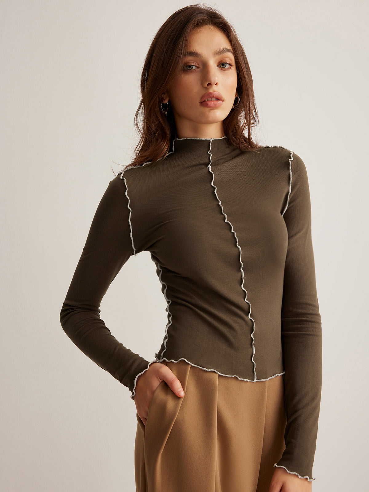 Mock Neck Wave-Piping Jersey Top-Chicvia