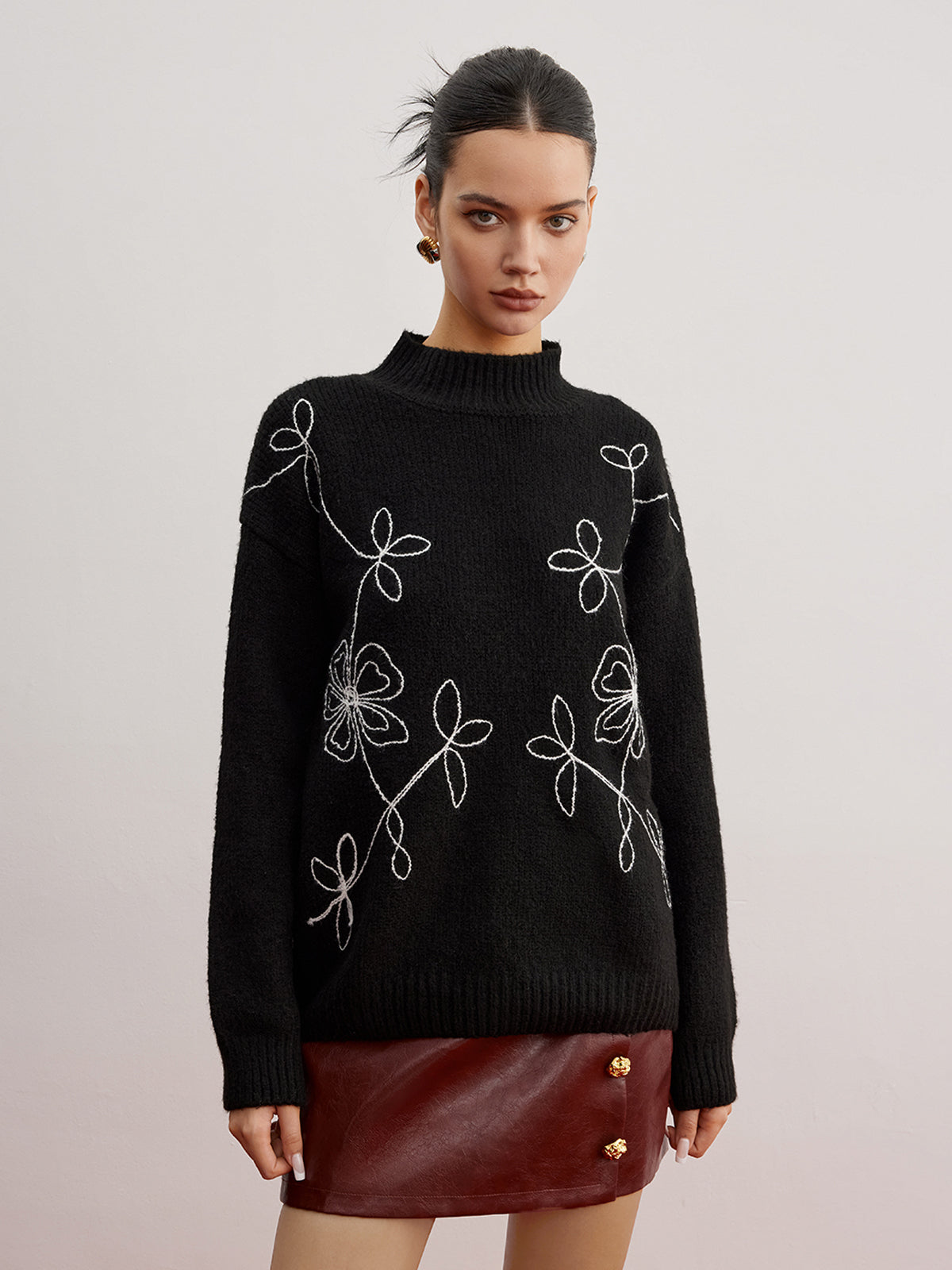 Mock Neck Floral Shift Sweater-Chicvia