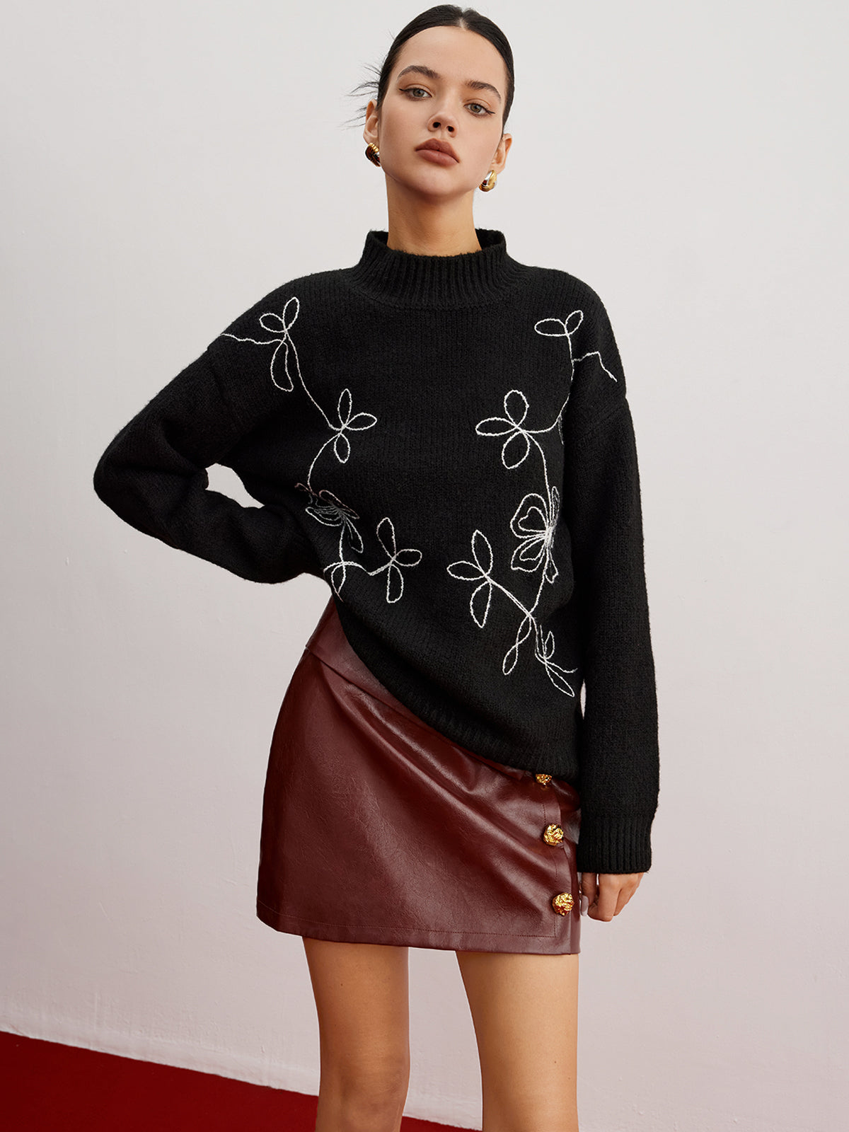 Mock Neck Floral Shift Sweater-Chicvia