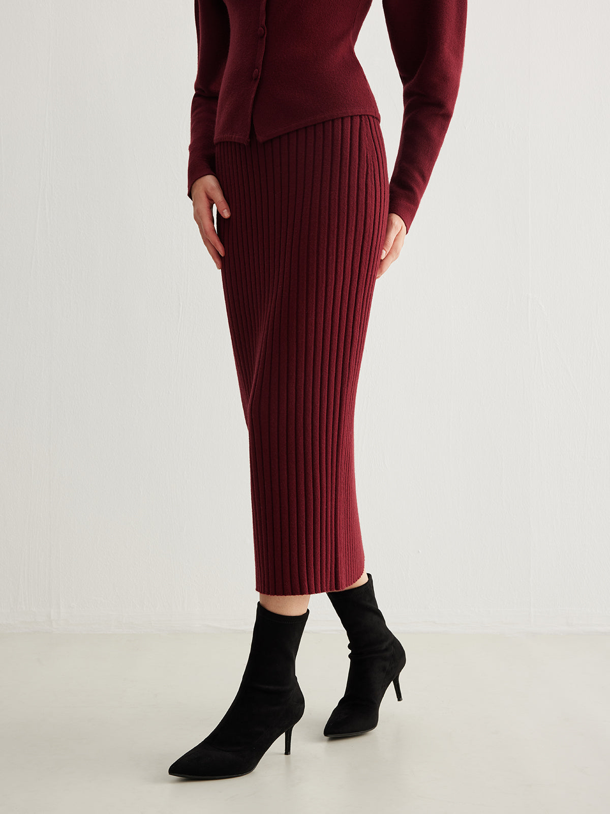 Minimalist Ribbed Sweater Skirt-Chicvia