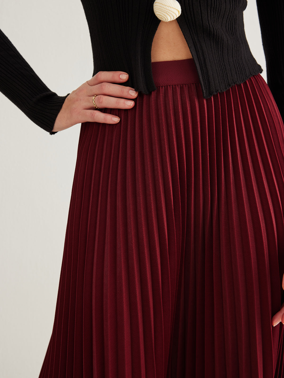 Minimalist Pleated Flowy Skirt-Chicvia