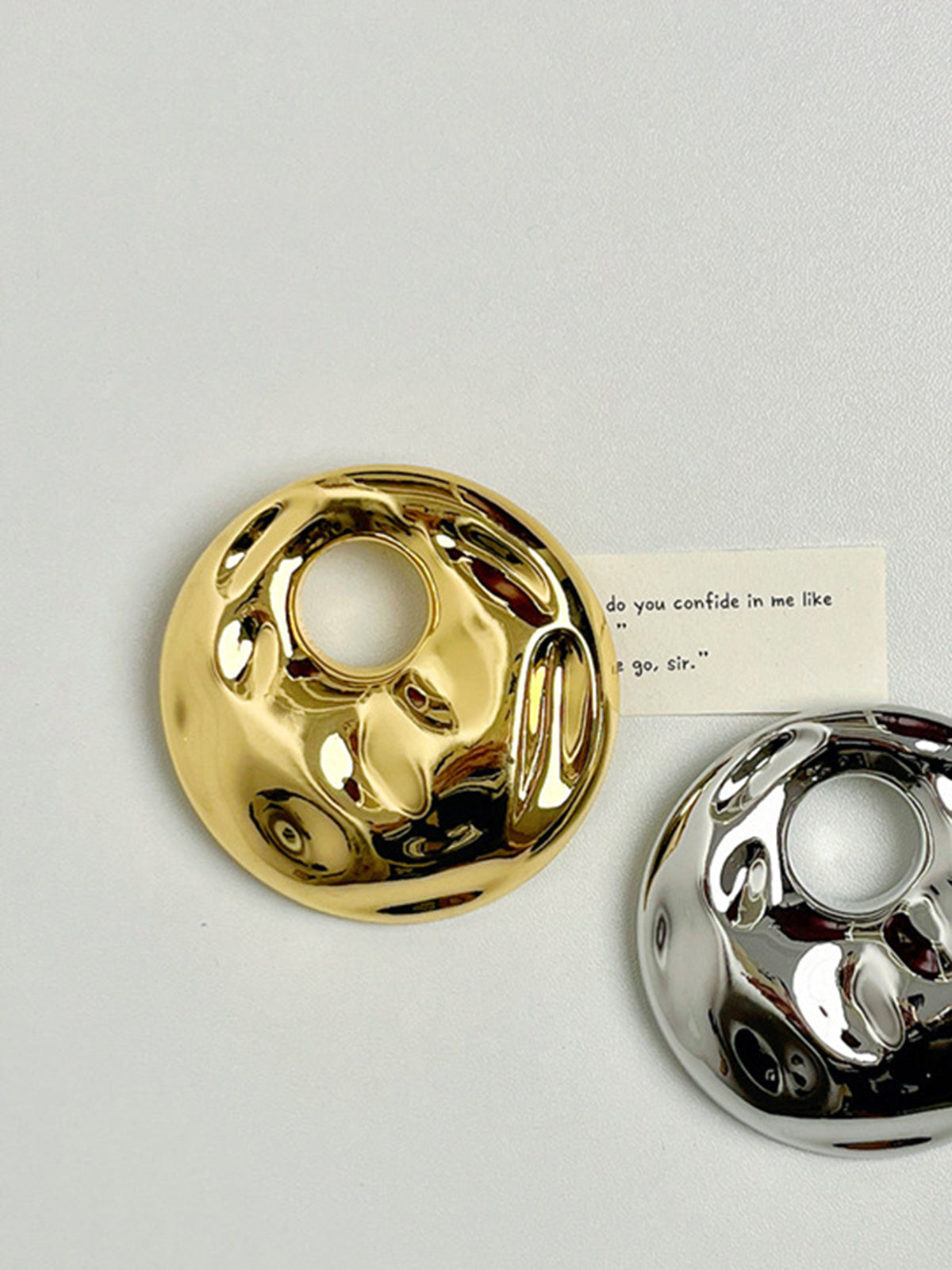 Potholes Hollow Hoop Brooch-Chicvia