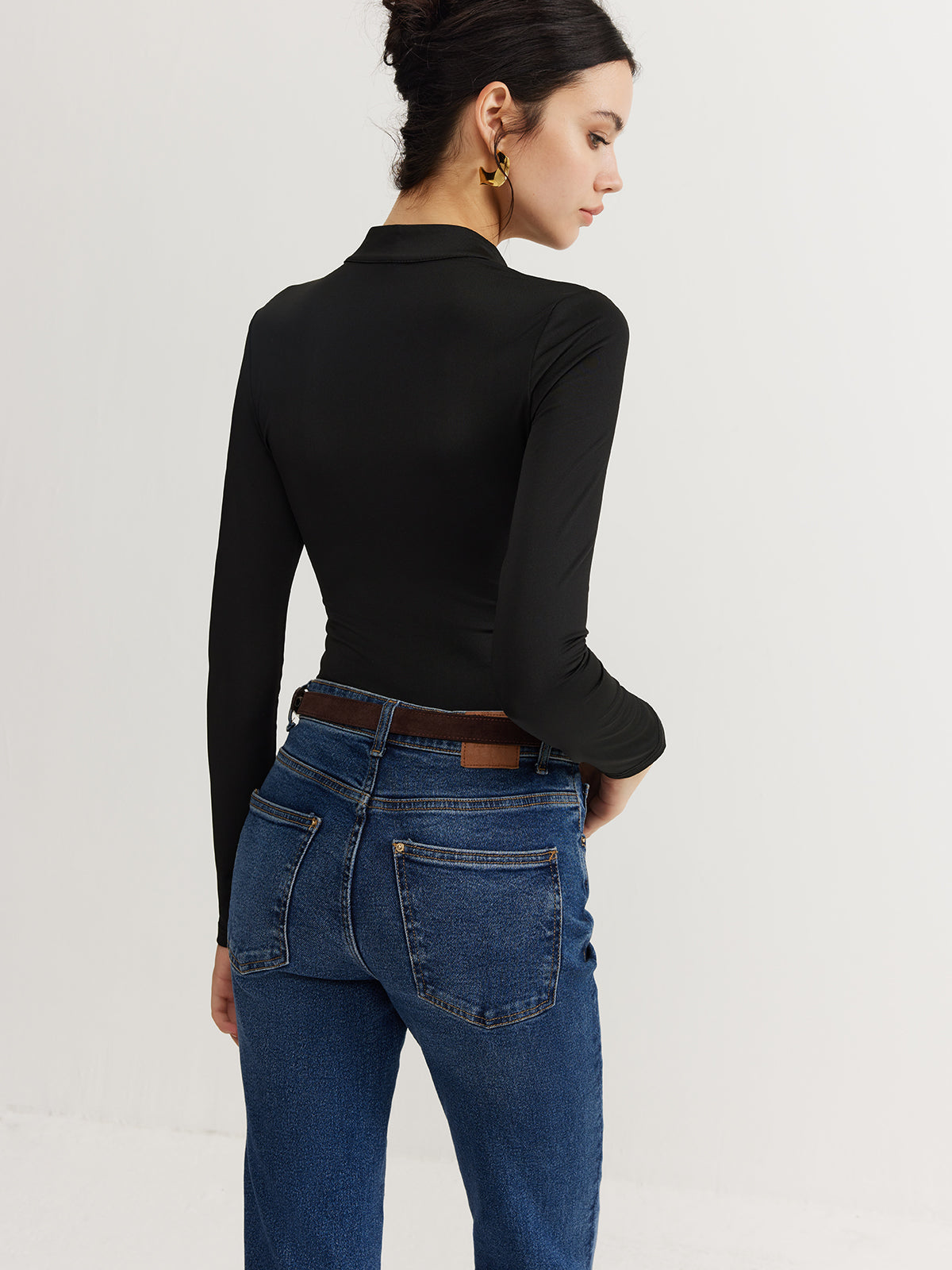 Keyhole Neckline Thin Bodysuit-Chicvia