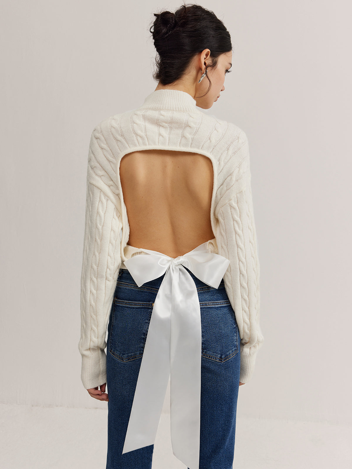 Plain Backless Bow Knit Top-Chicvia
