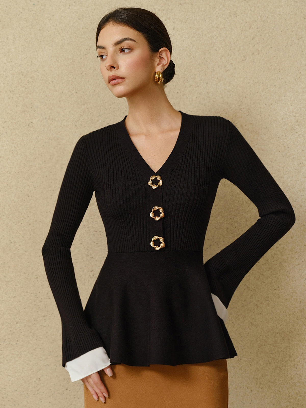 Contrast Cuff Ruffle Knit Top-Chicvia