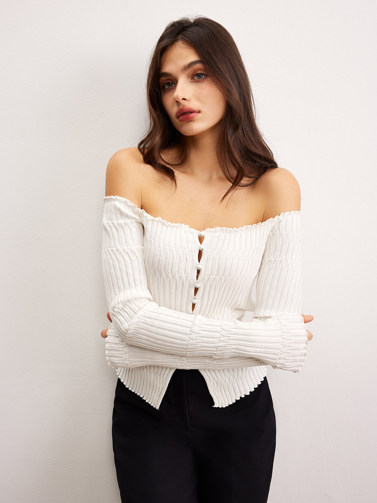 Off-Shoulder Lettuce Trim Cardigan-Chicvia