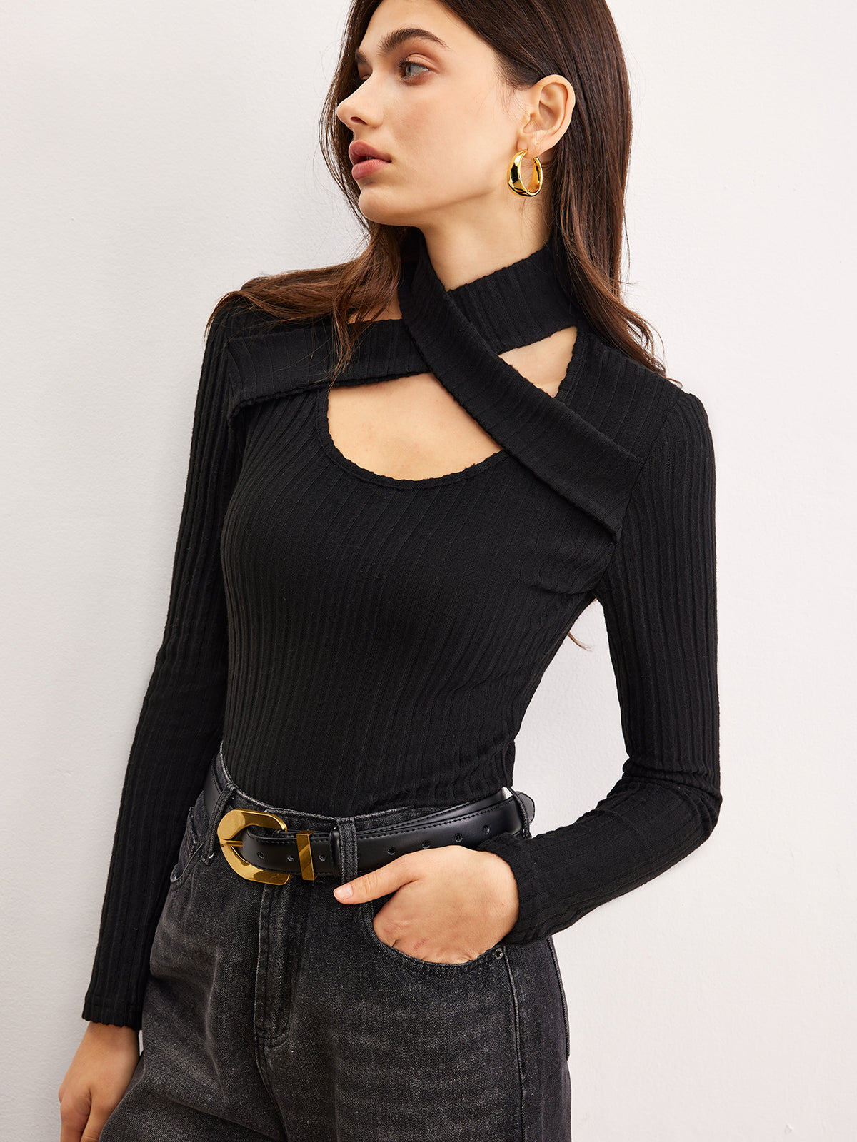 Criss Cross Neck Ribbed Top-Chicvia