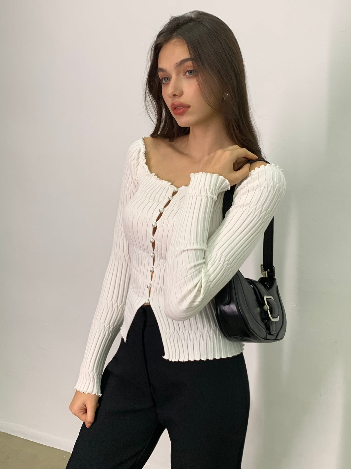 Off-Shoulder Lettuce Trim Cardigan-Chicvia