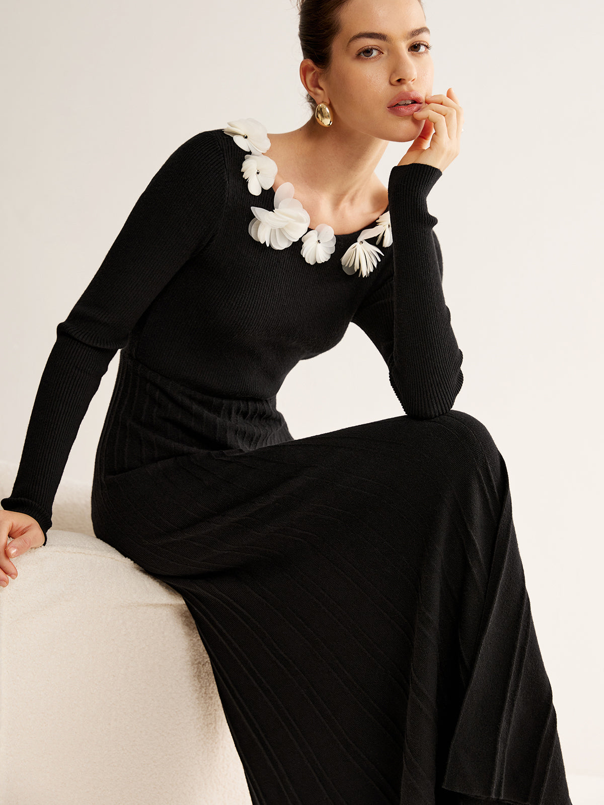 Floral Decor Pleated Sweater Dress-Chicvia