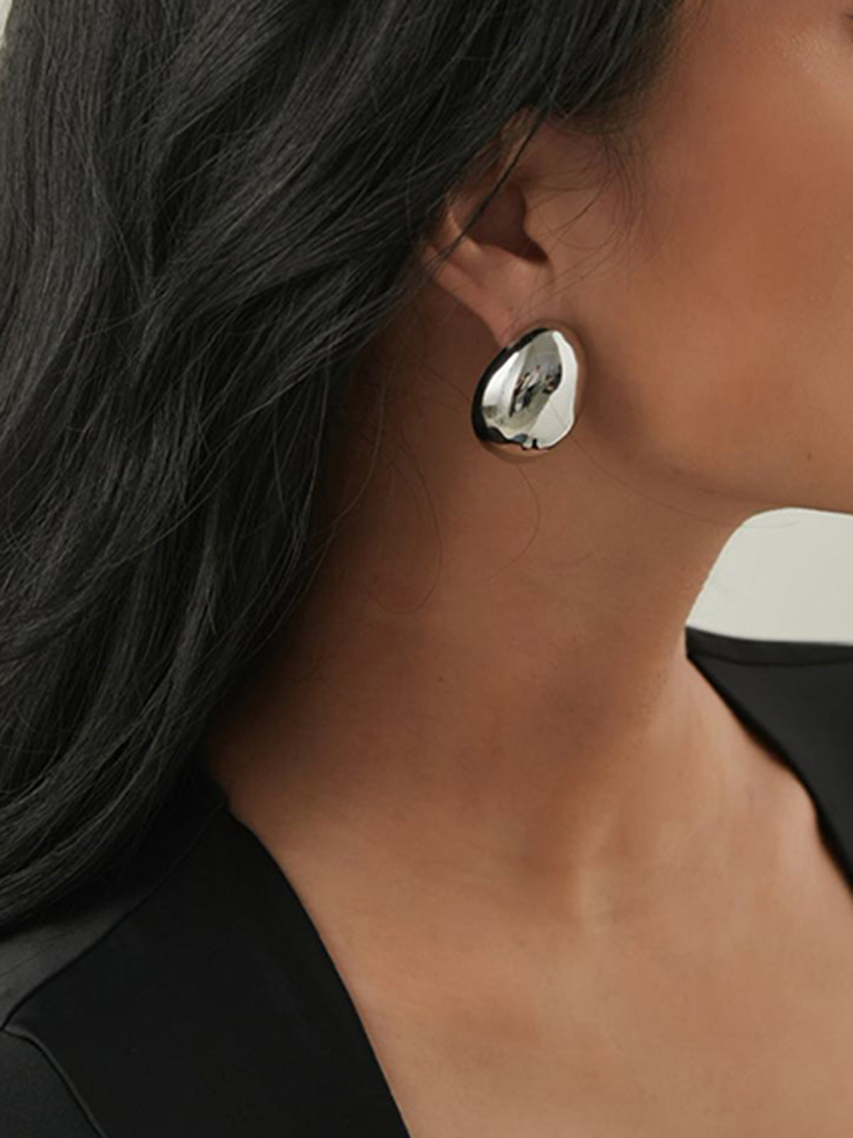 Minimalist Oval Stud Earrings-Chicvia