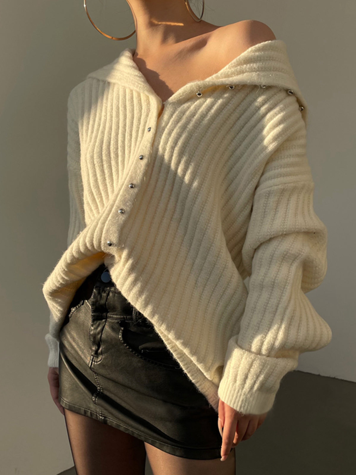 Elegant Button Cardigan-Chicvia