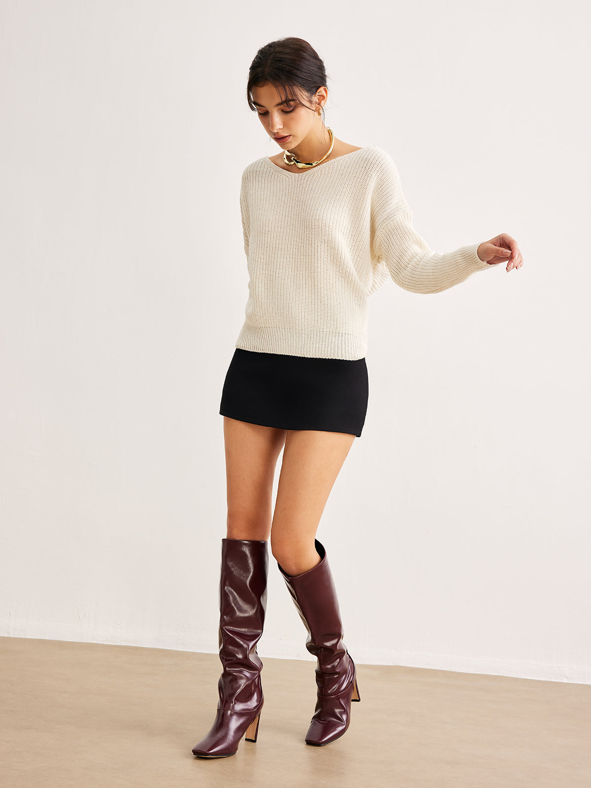 Plain Knotted Design Knit Top-Chicvia