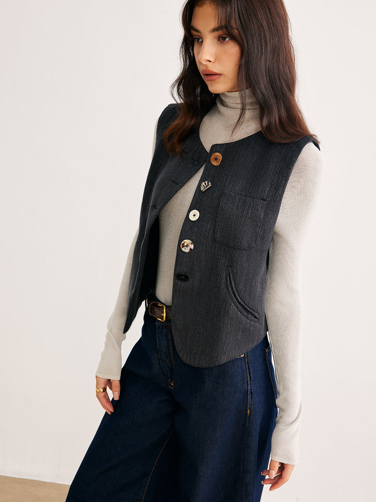 Geometric Button Short Vest-Chicvia