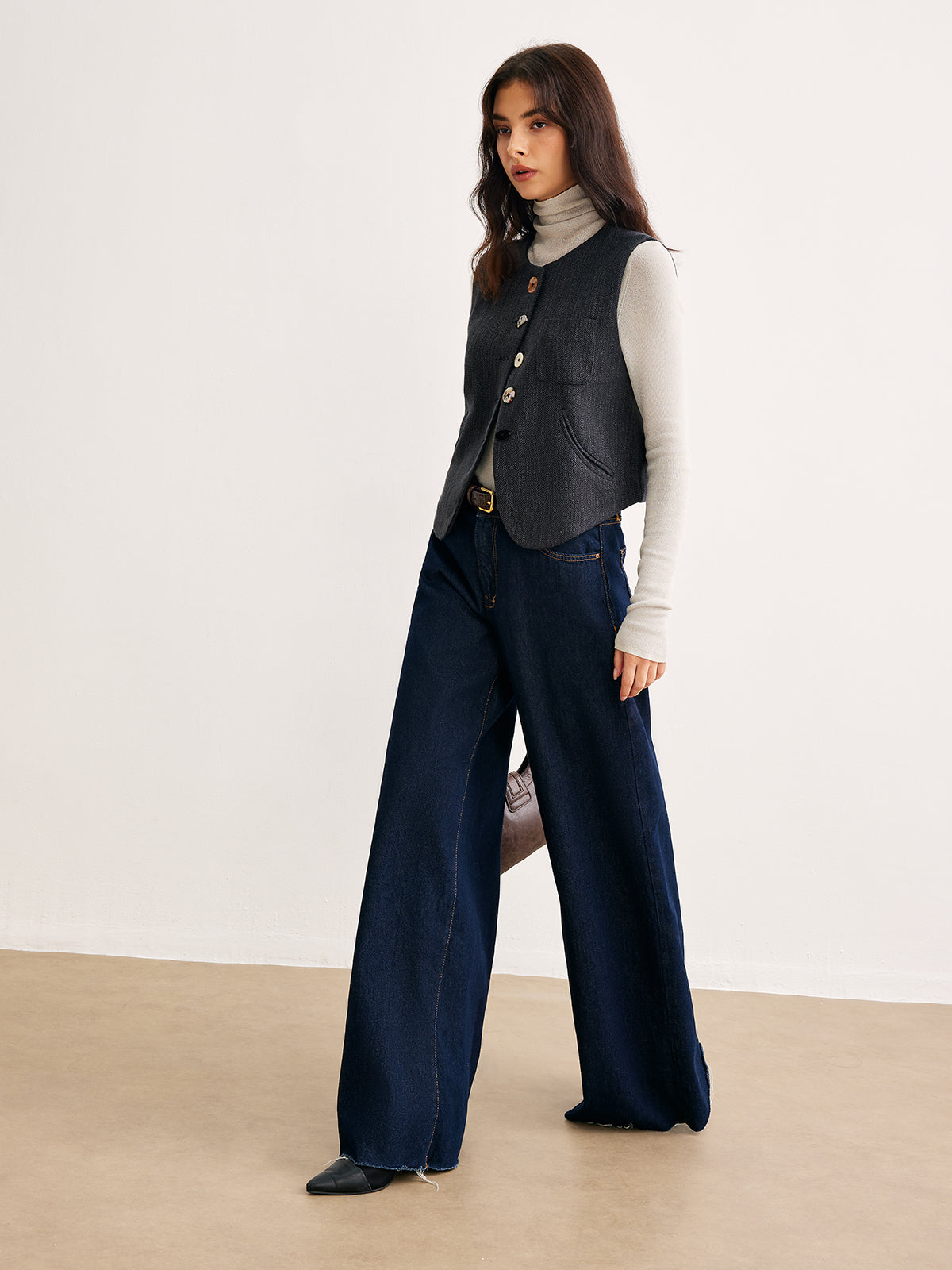 Geometric Button Short Vest-Chicvia