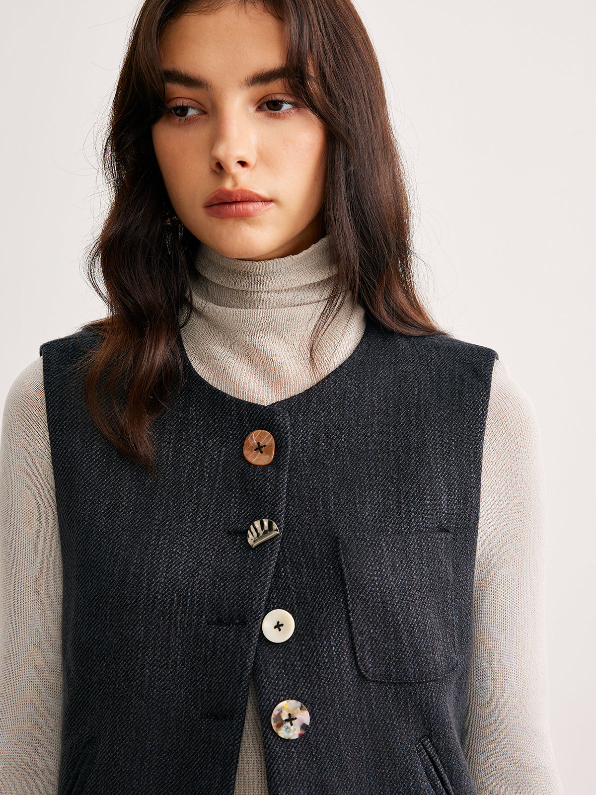 Geometric Button Short Vest-Chicvia