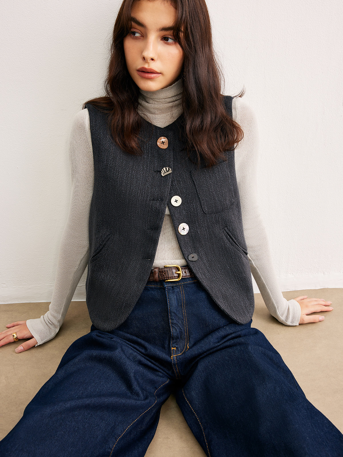 Geometric Button Short Vest-Chicvia